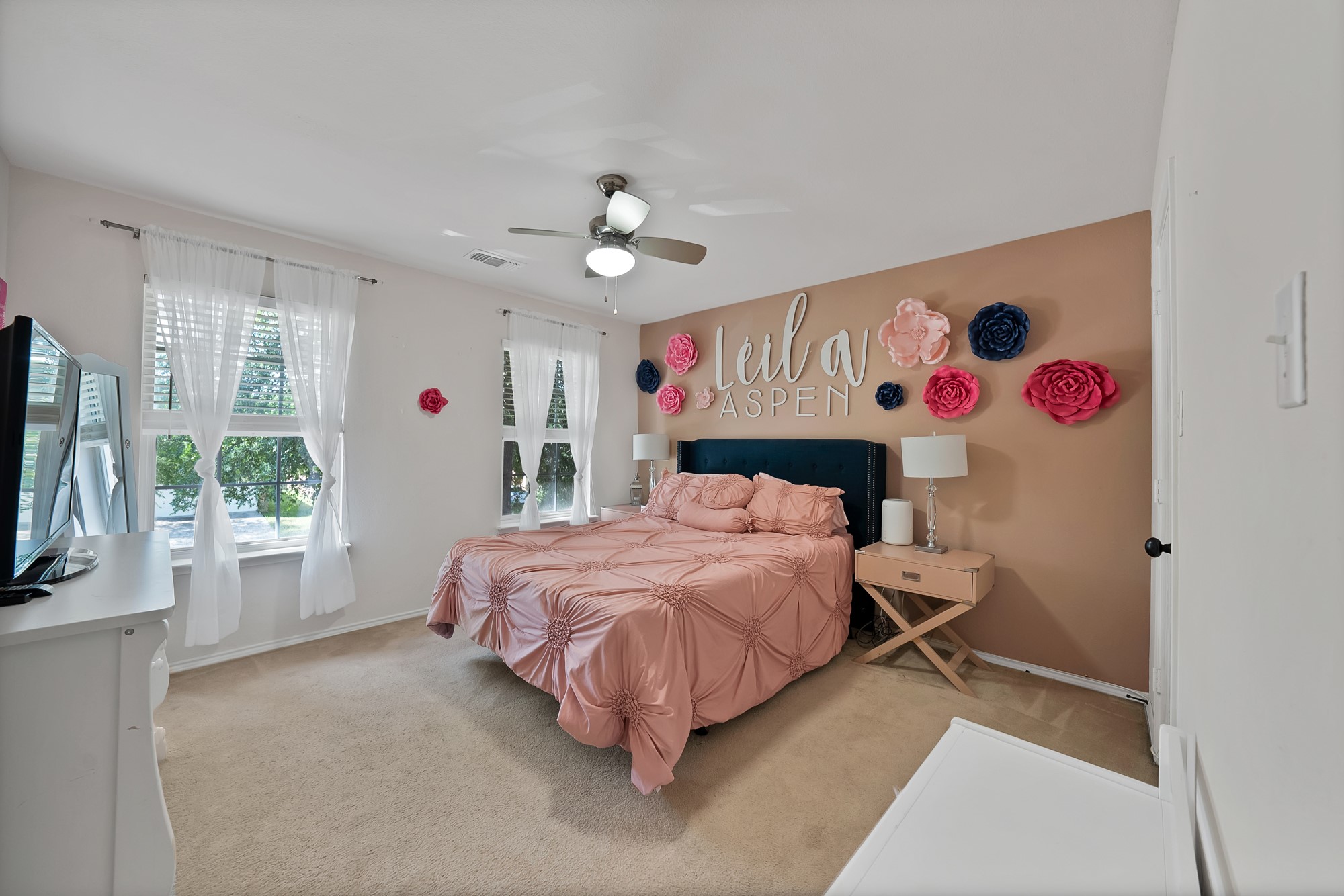 2827 Grandview Drive