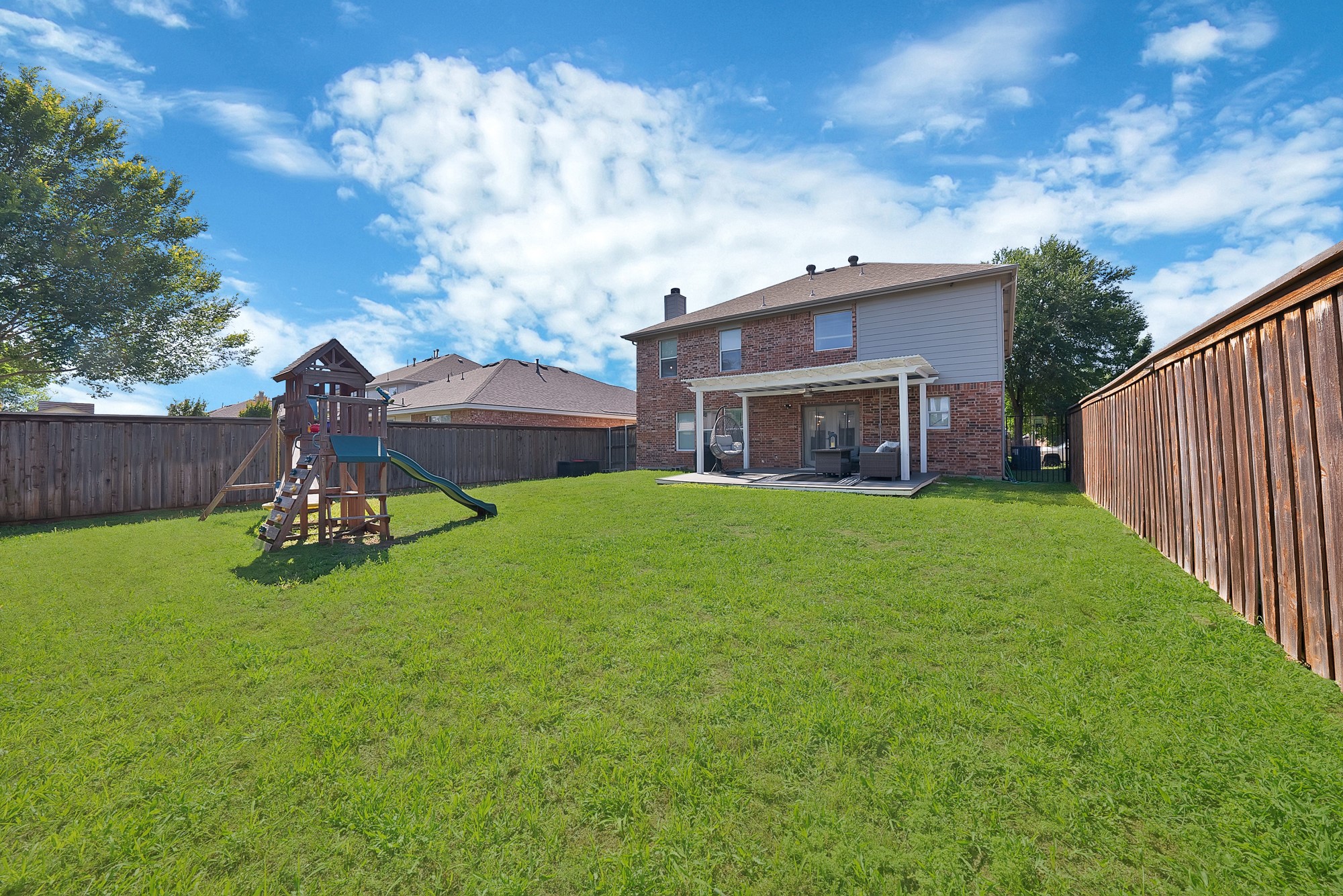 2827 Grandview Drive