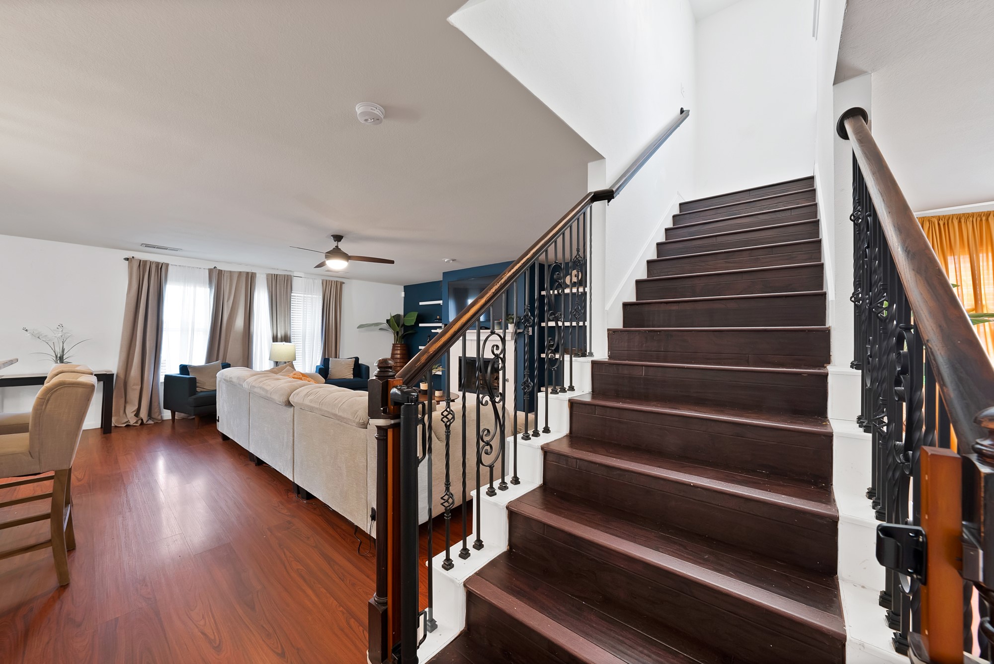 2827 Grandview Drive