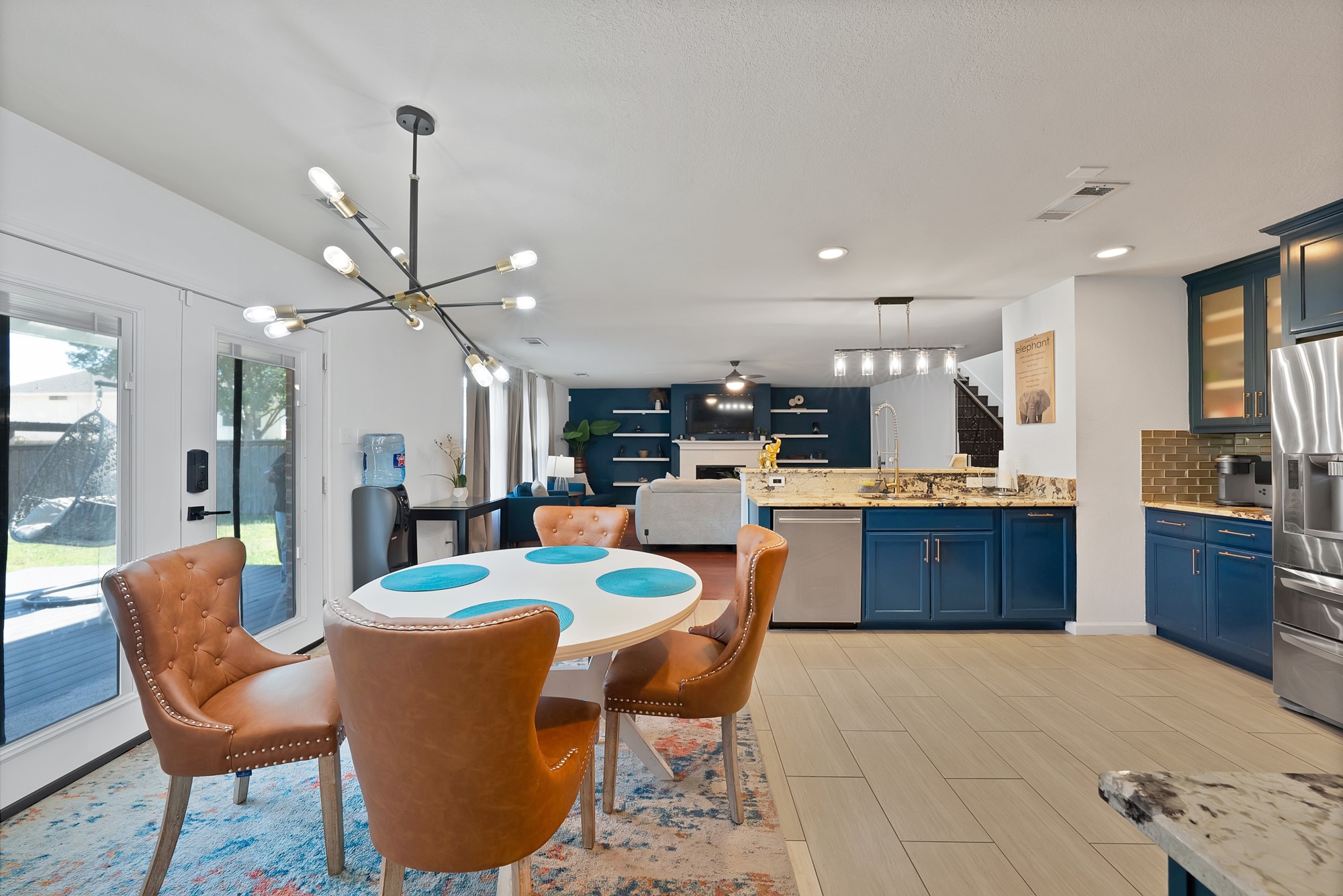 2827 Grandview Drive