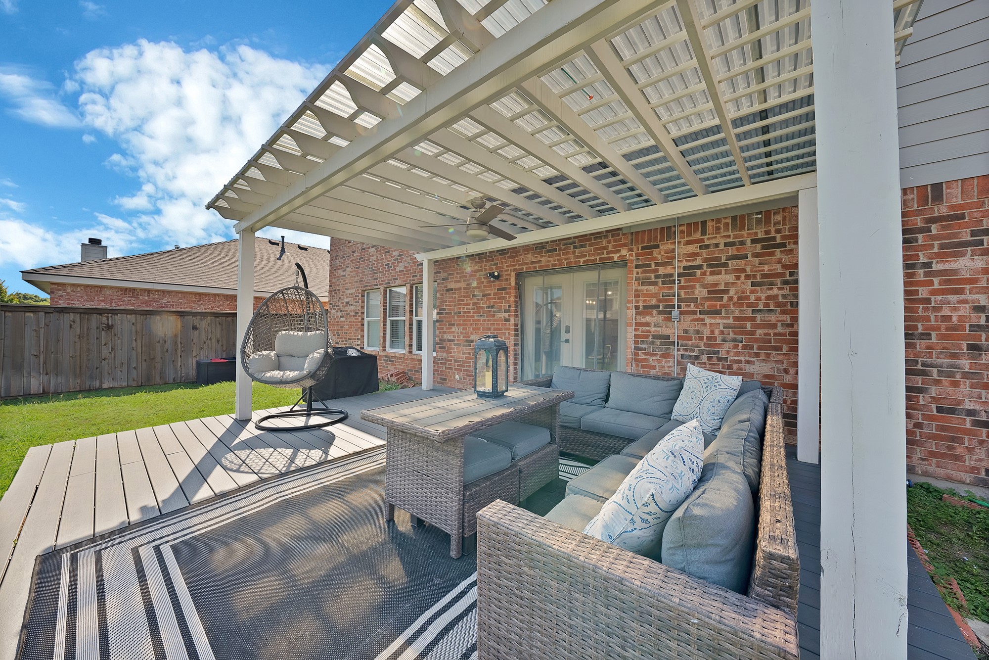 2827 Grandview Drive