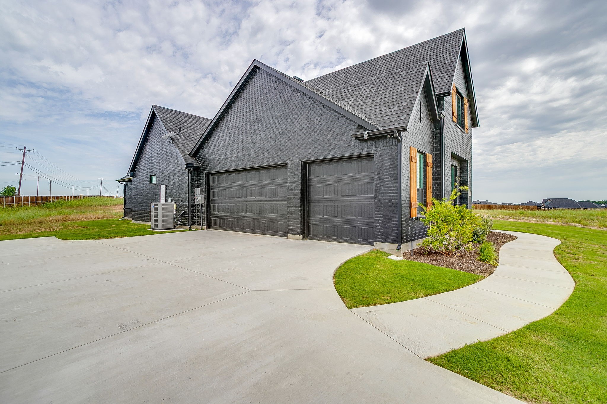 4511 MATADOR RANCH Court