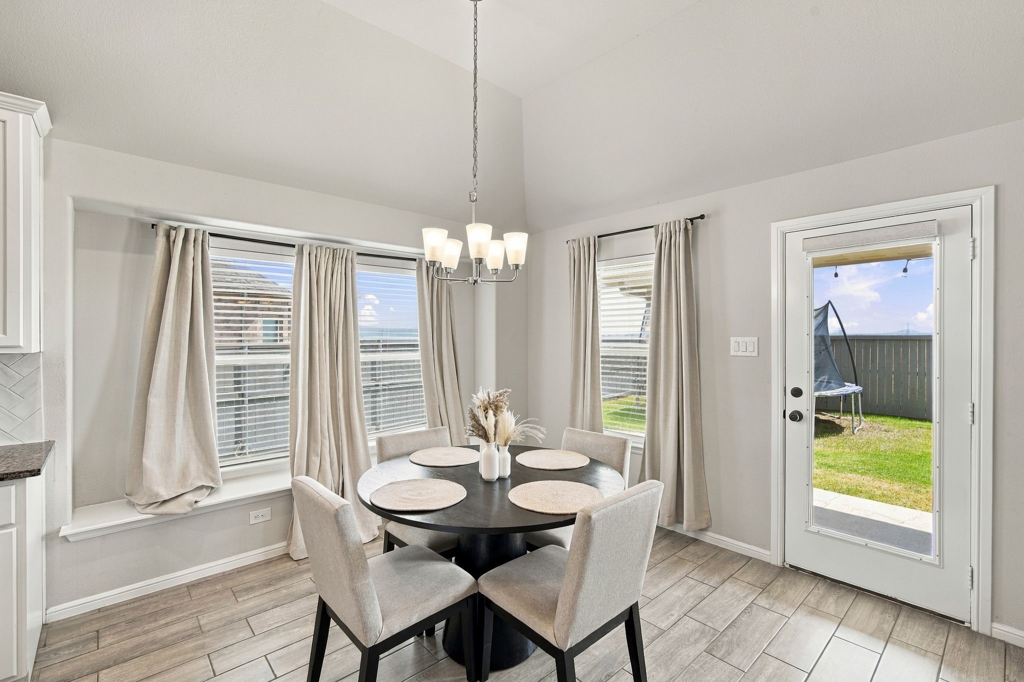 7122 Prairieside Trail