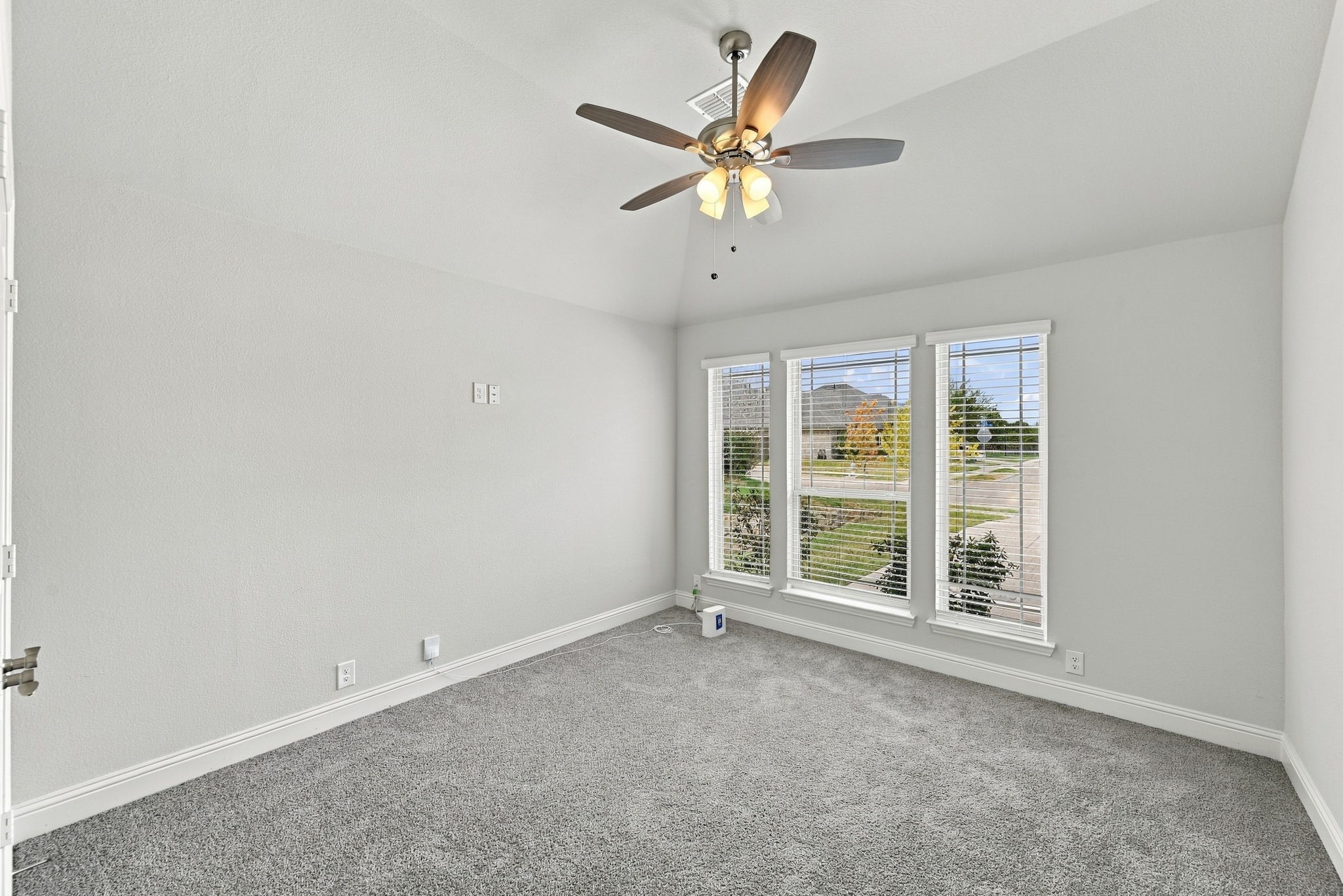 3010 Holland Lane