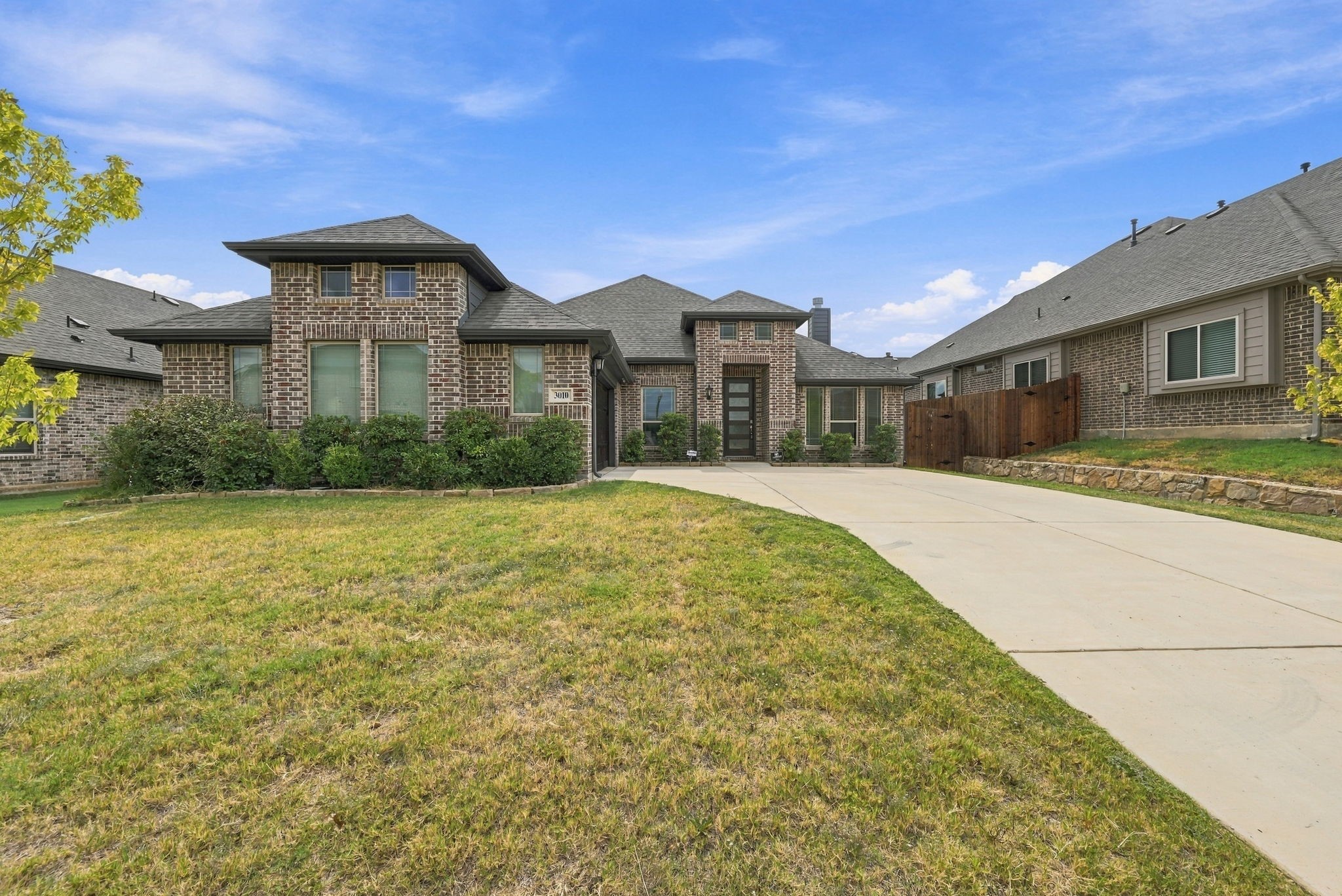 3010 Holland Lane