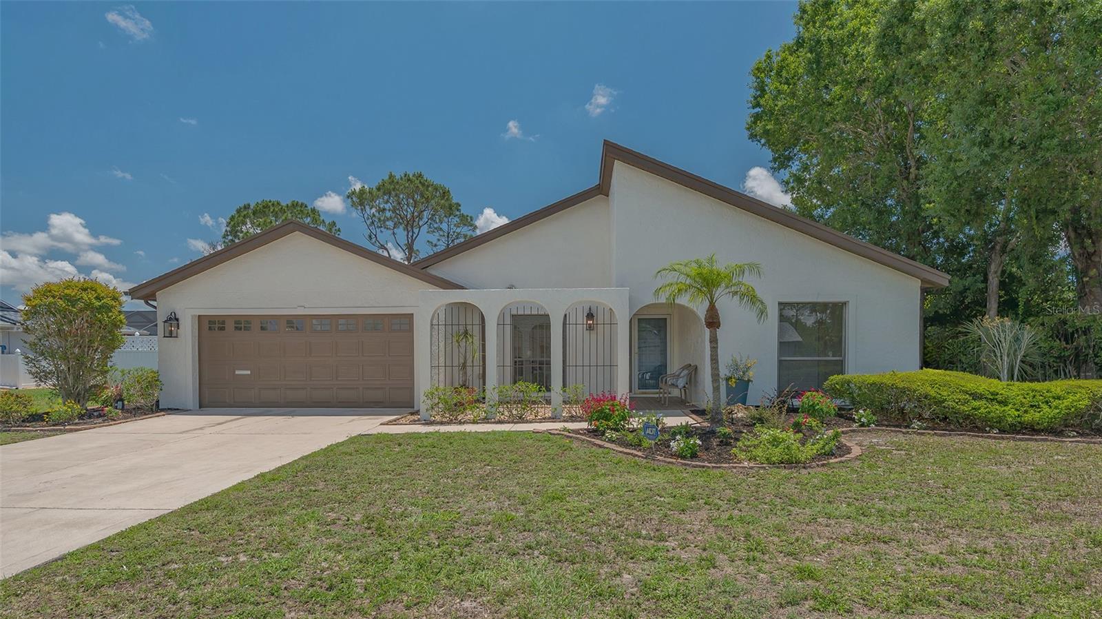 4812 GREYWOOD LN