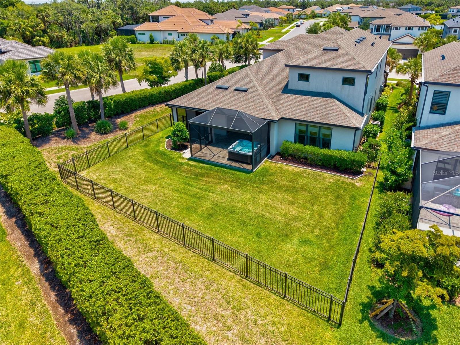 8272 SUMMER NIGHT RD