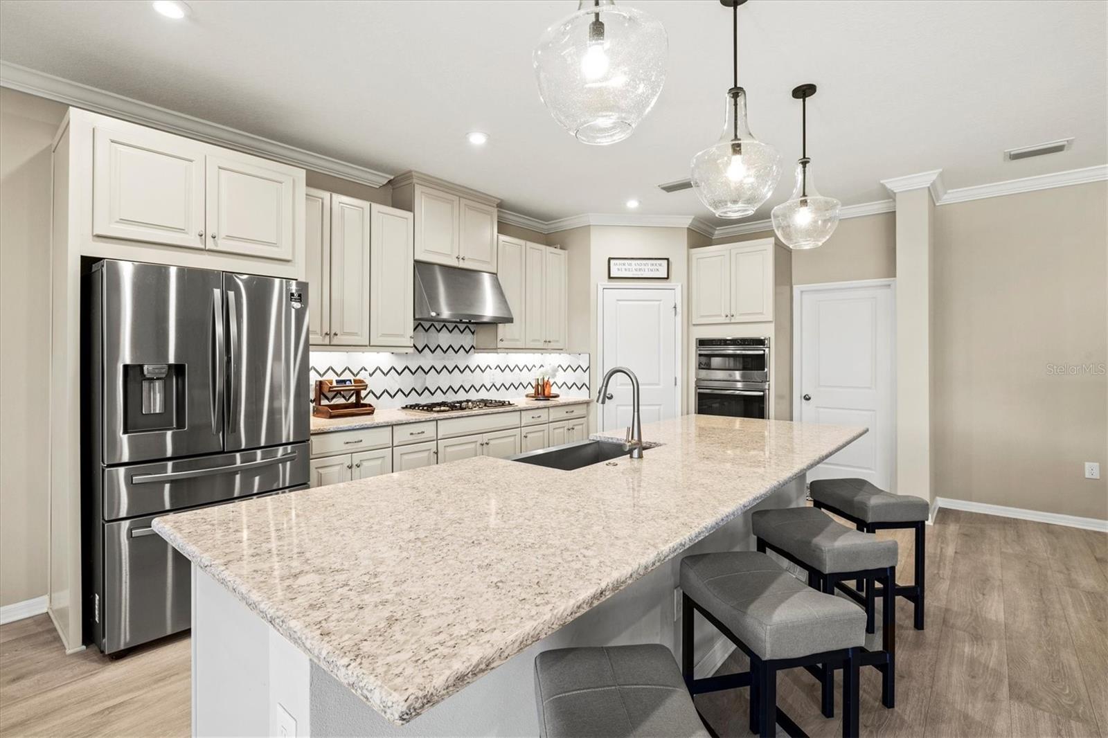 8272 SUMMER NIGHT RD