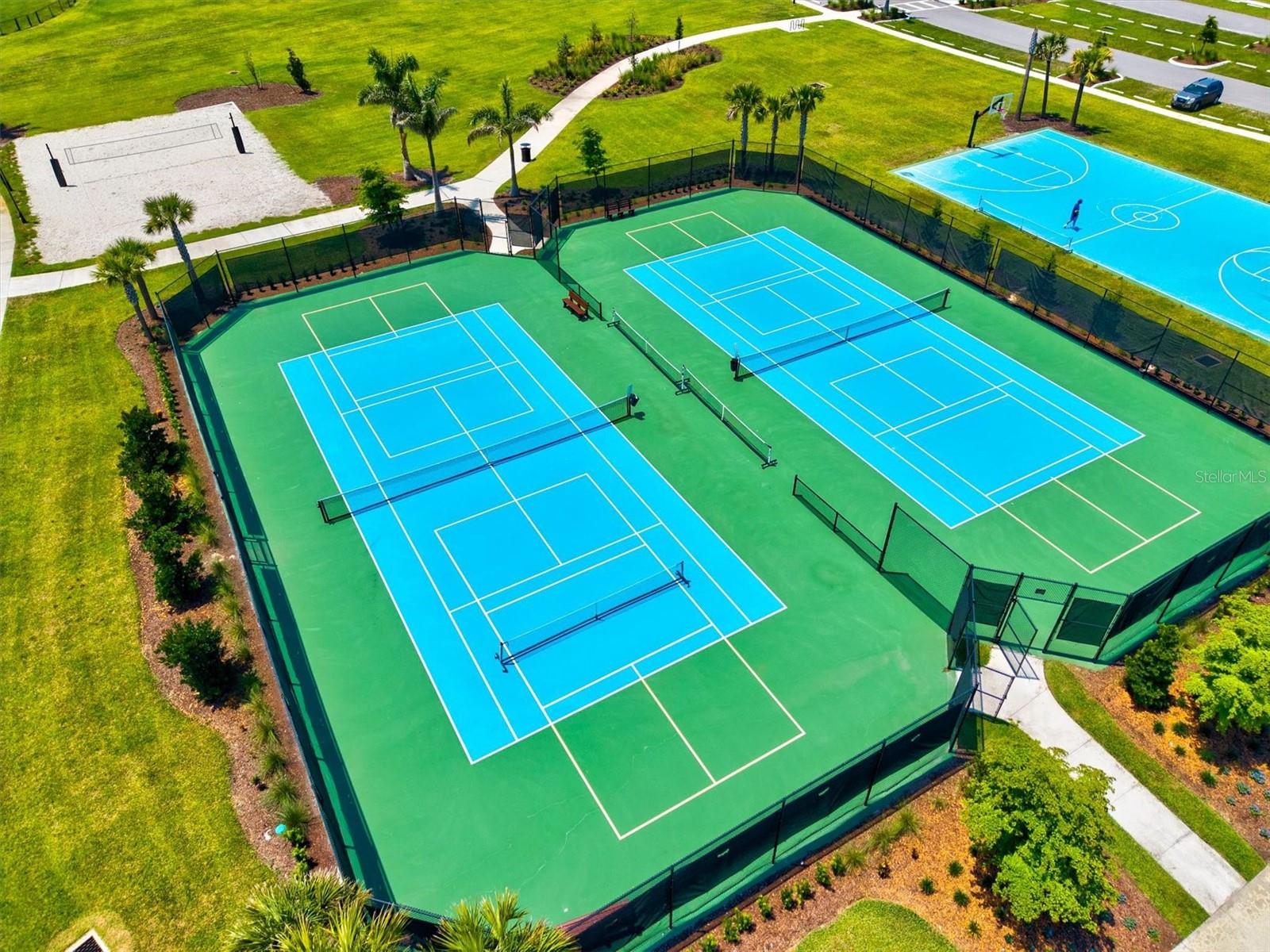 8272 SUMMER NIGHT RD