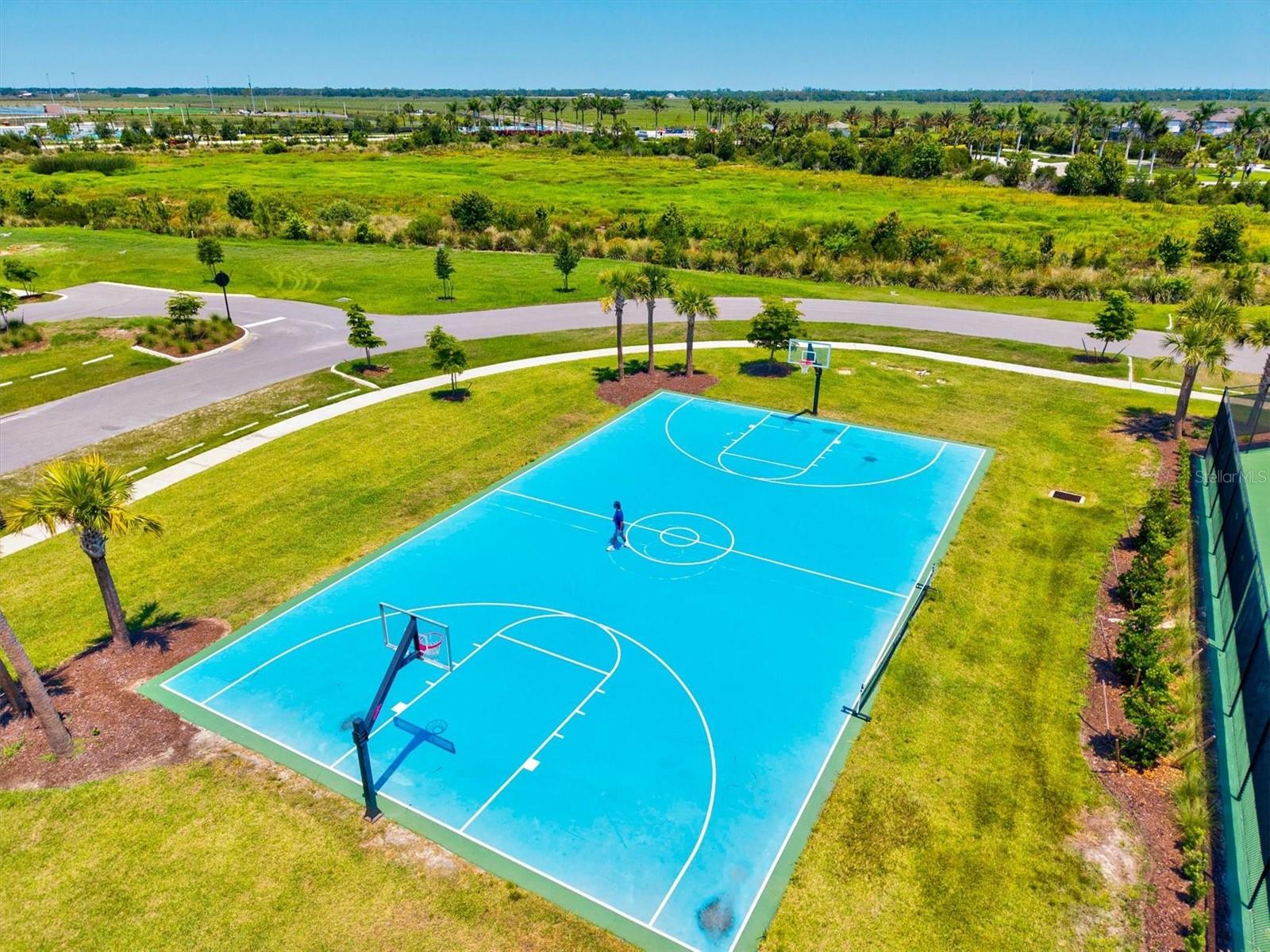 8272 SUMMER NIGHT RD