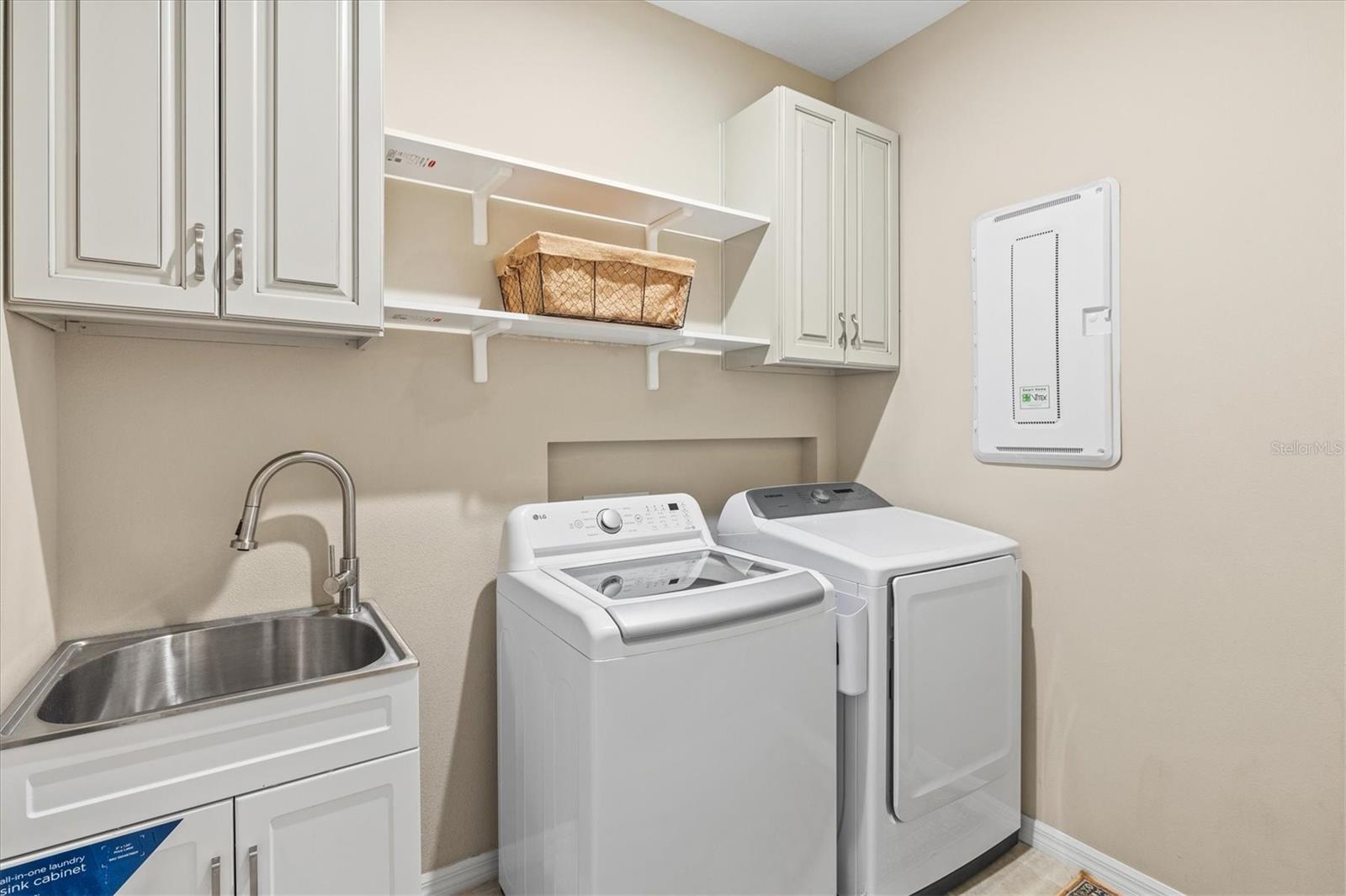 8272 SUMMER NIGHT RD