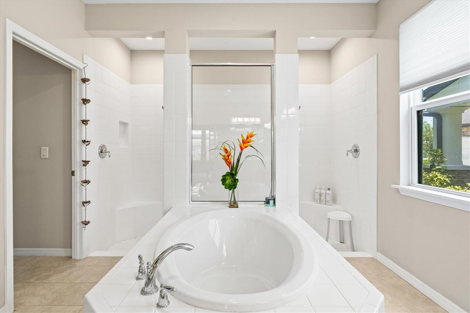 8272 SUMMER NIGHT RD