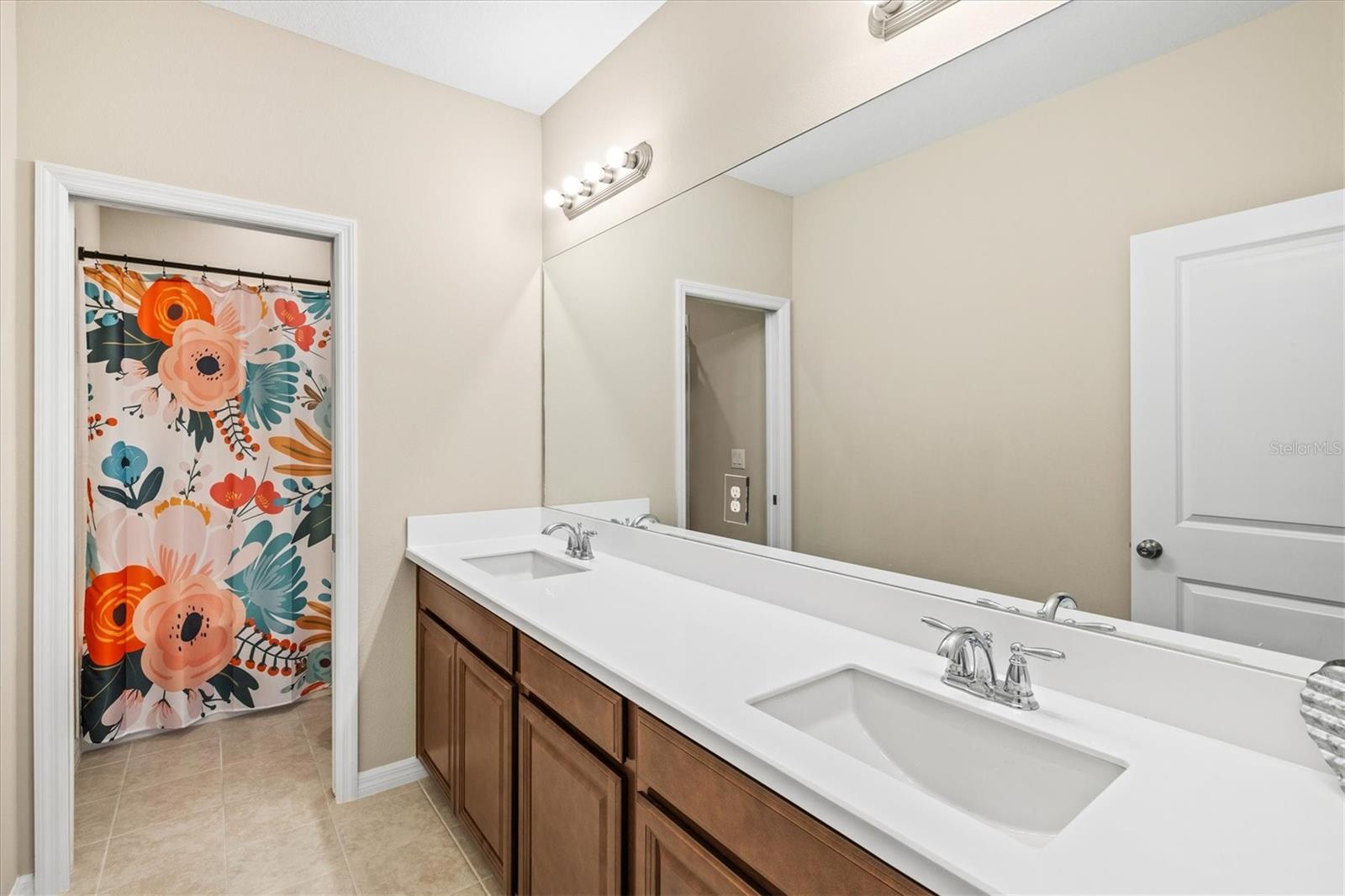 8272 SUMMER NIGHT RD