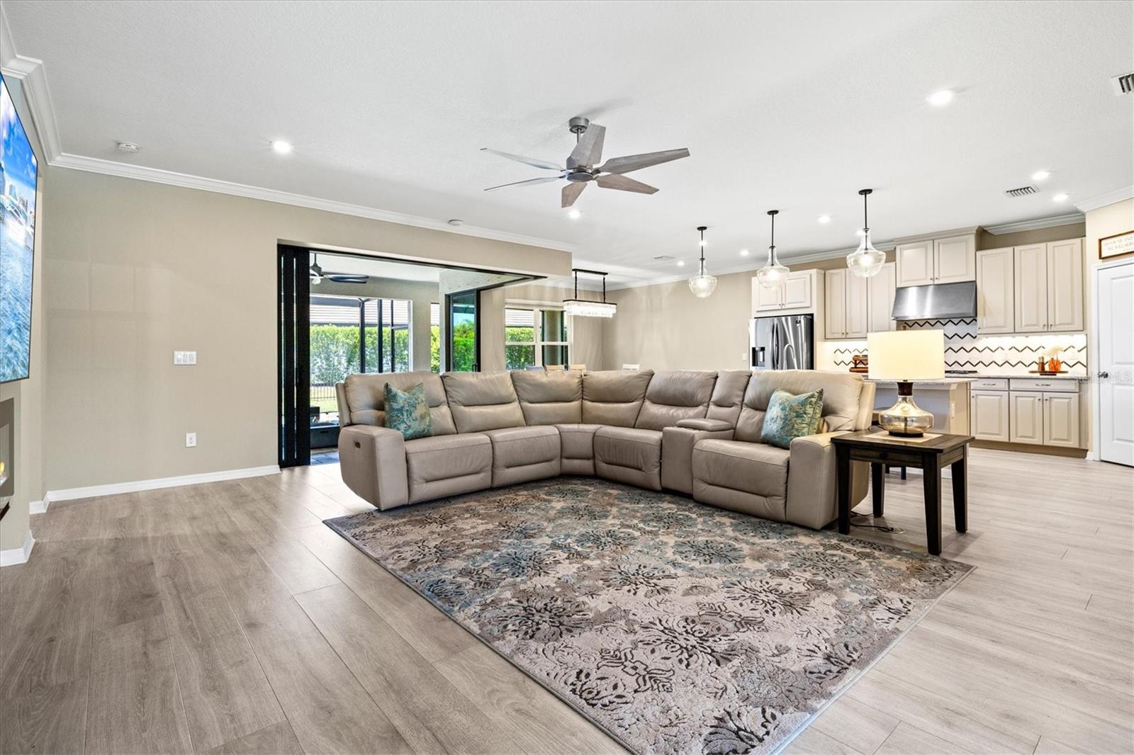 8272 SUMMER NIGHT RD