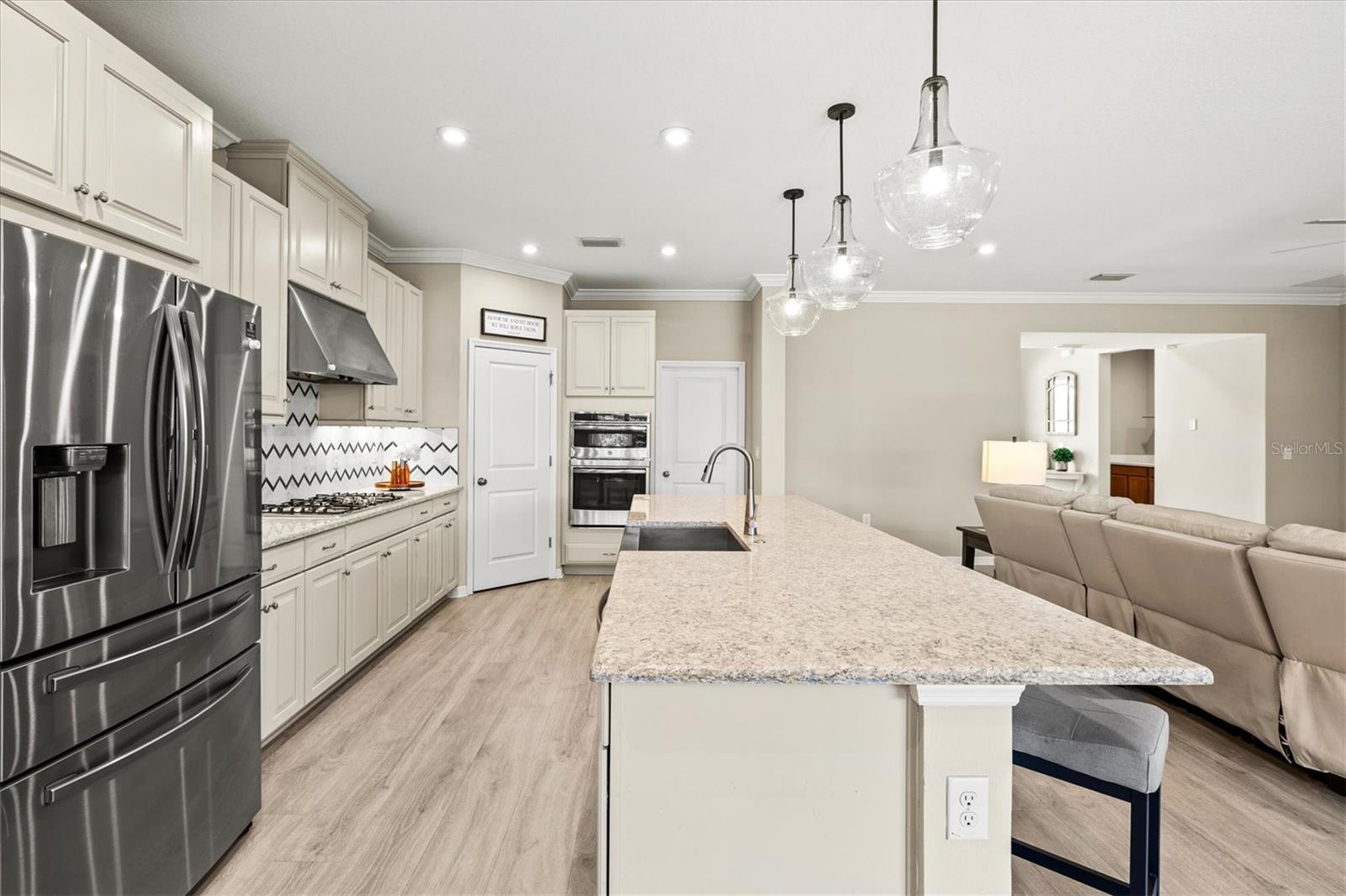 8272 SUMMER NIGHT RD