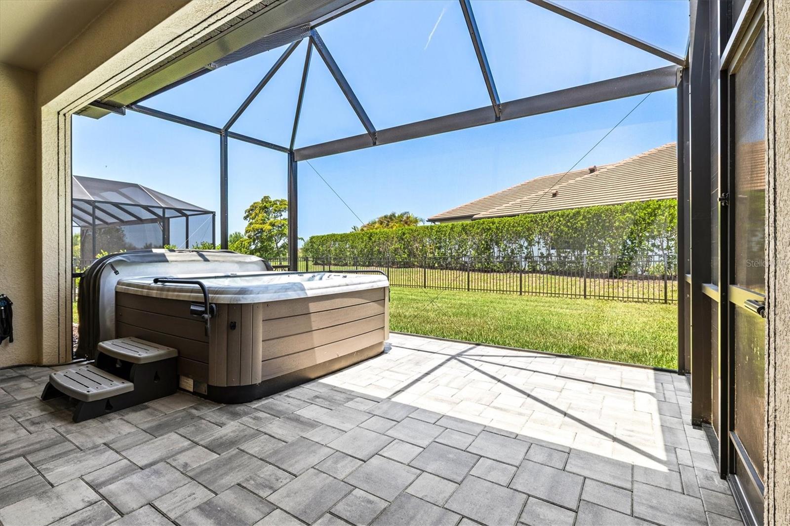 8272 SUMMER NIGHT RD