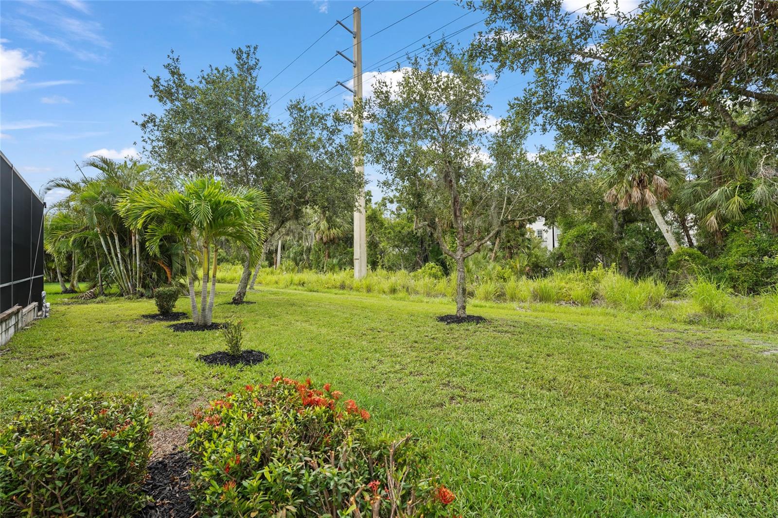 2920 ORIOLE DR