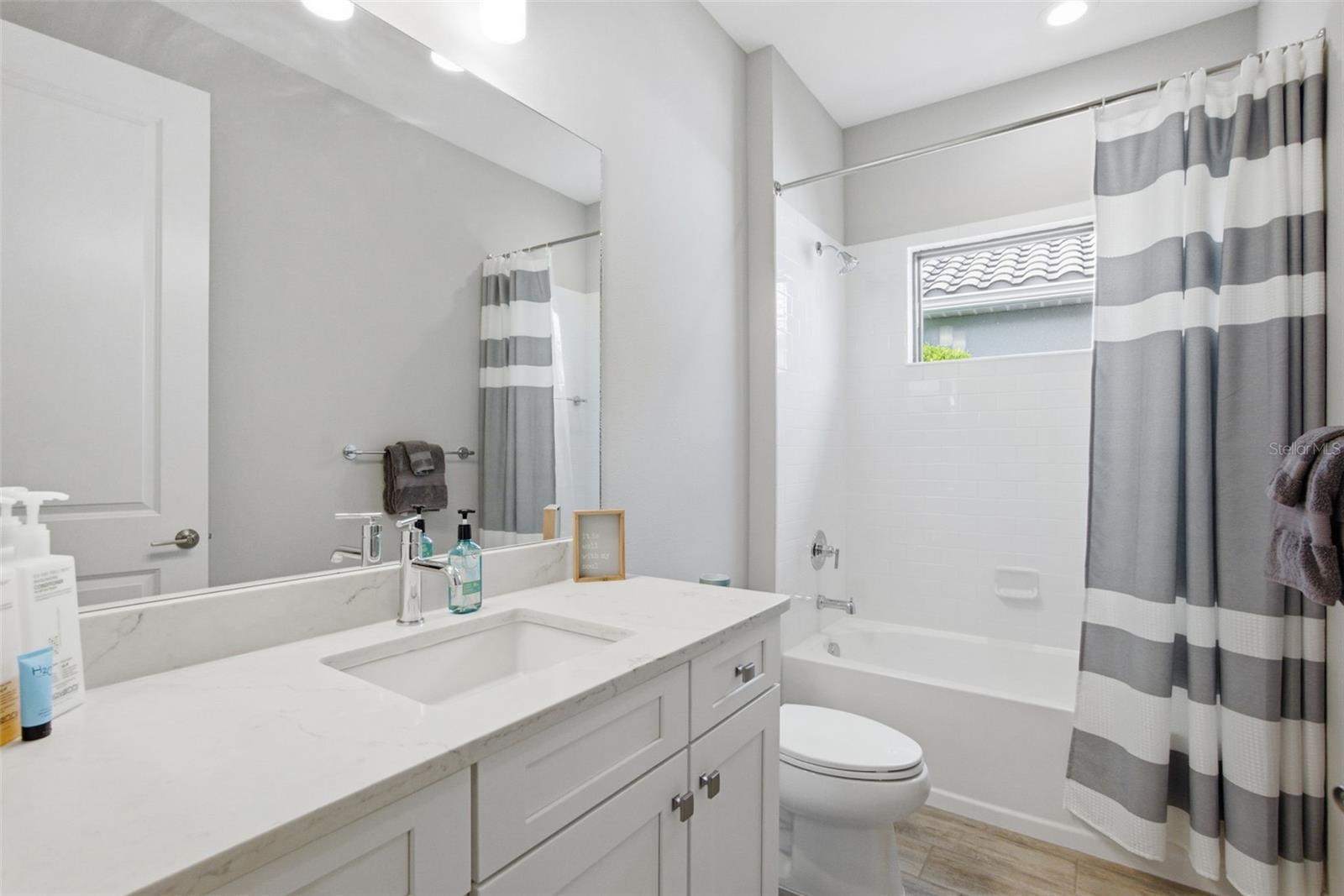 2720 BUTTERFLY JASMINE TRL