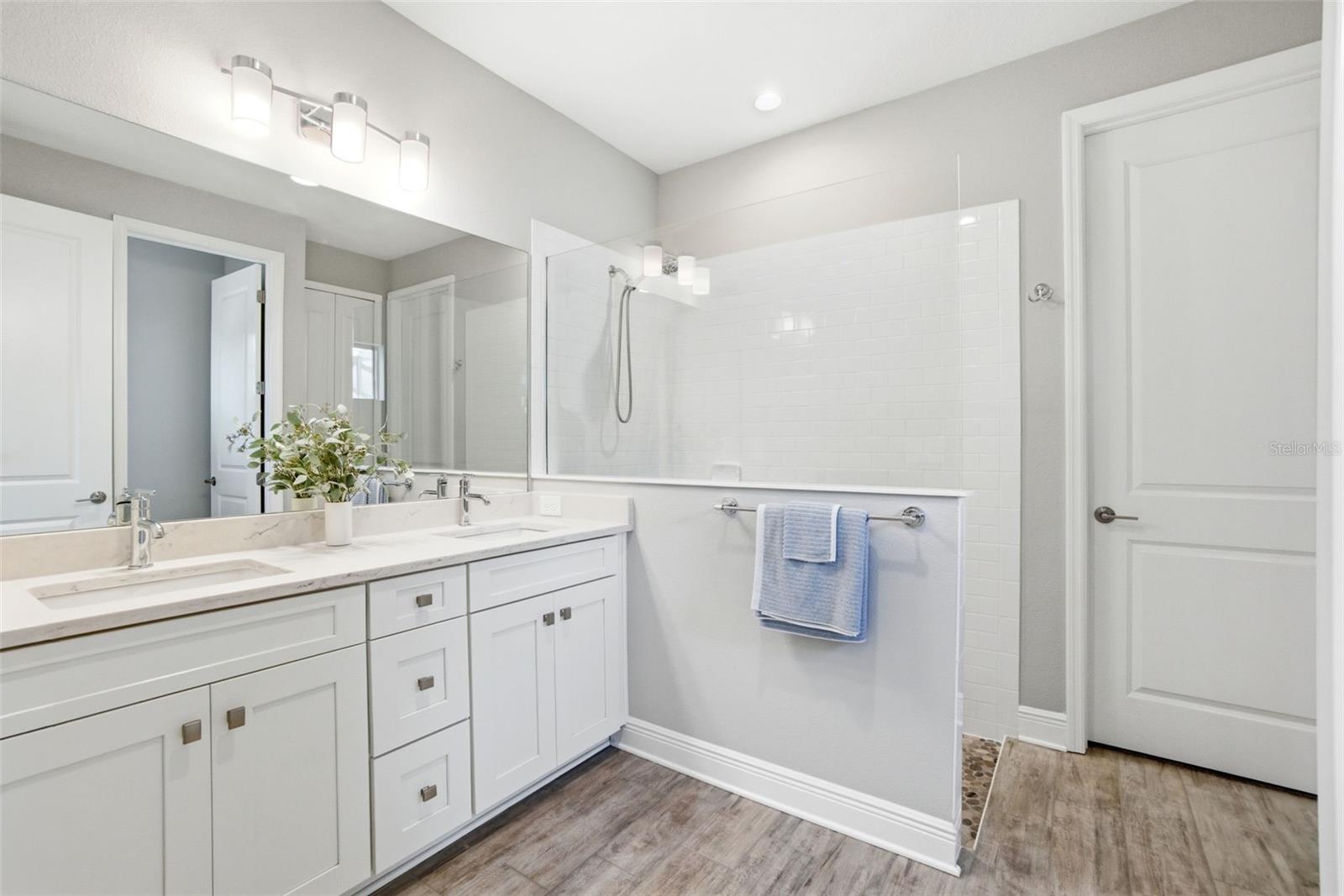 2720 BUTTERFLY JASMINE TRL