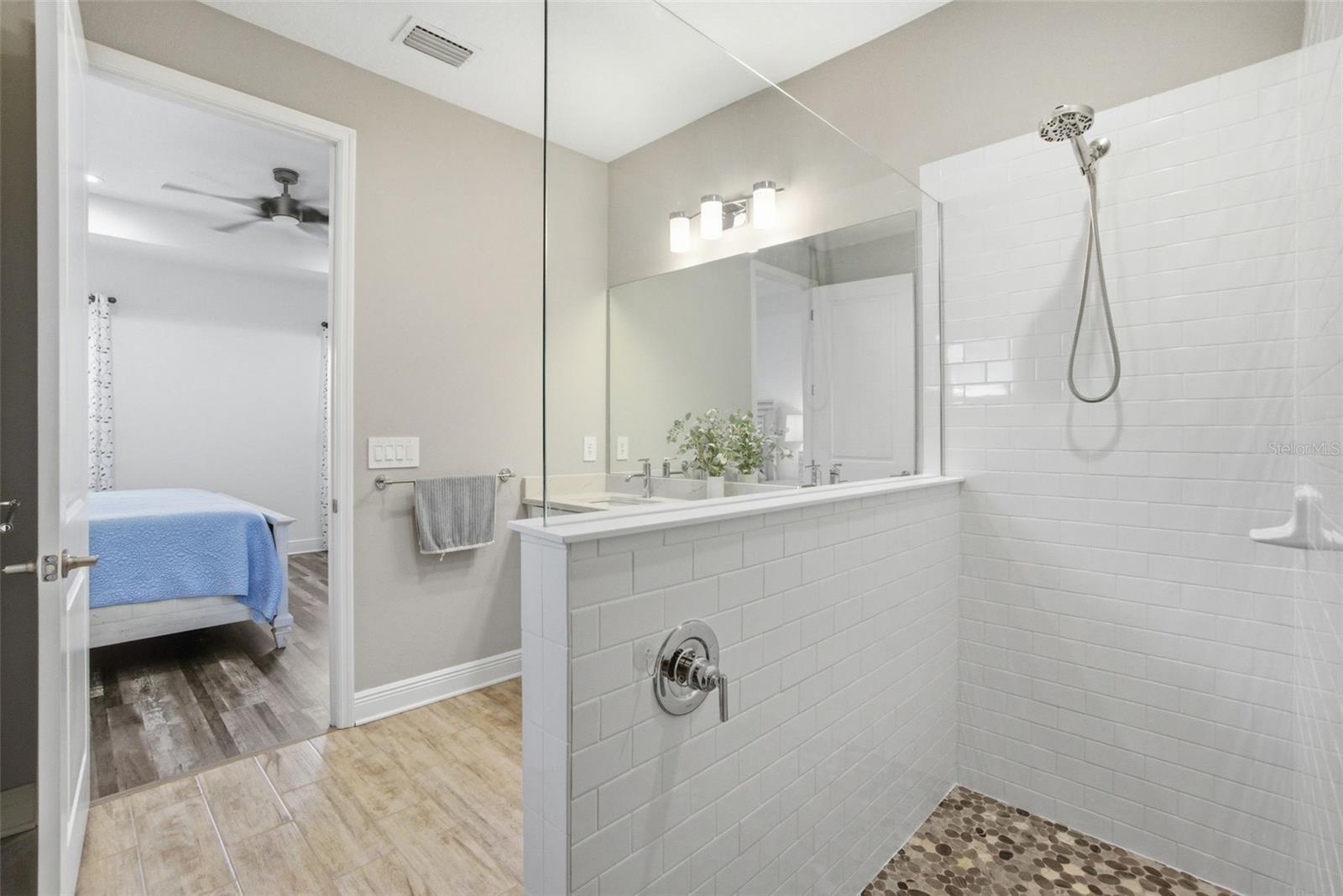 2720 BUTTERFLY JASMINE TRL