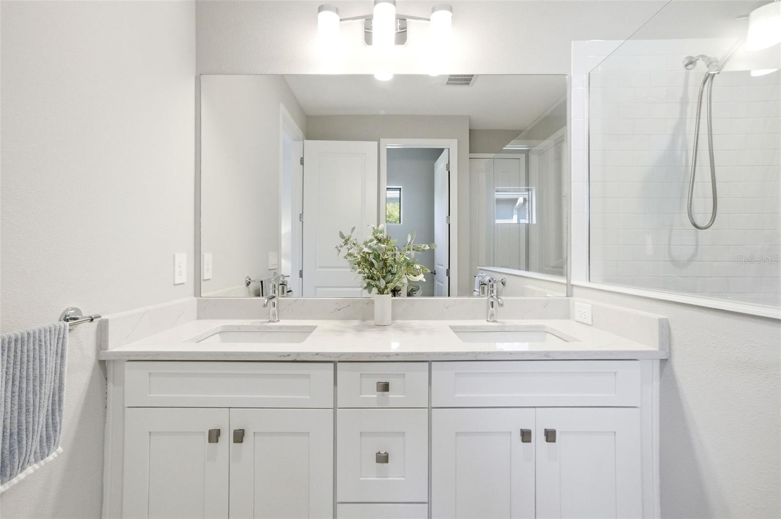 2720 BUTTERFLY JASMINE TRL