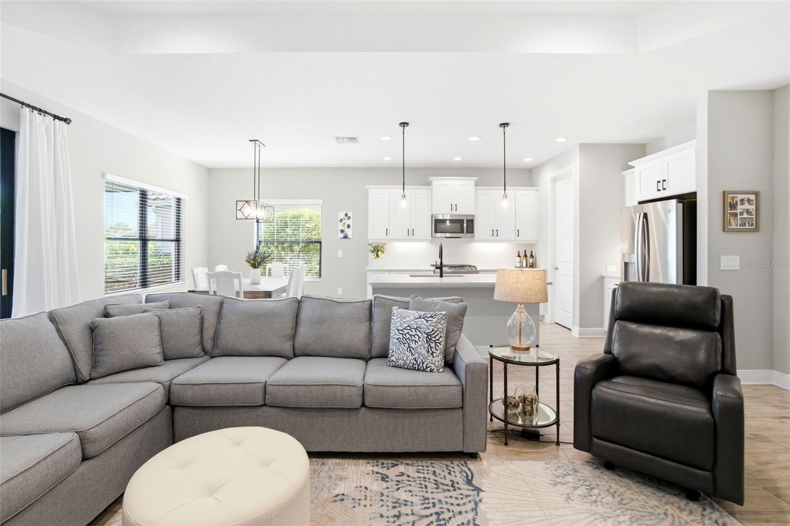 2720 BUTTERFLY JASMINE TRL