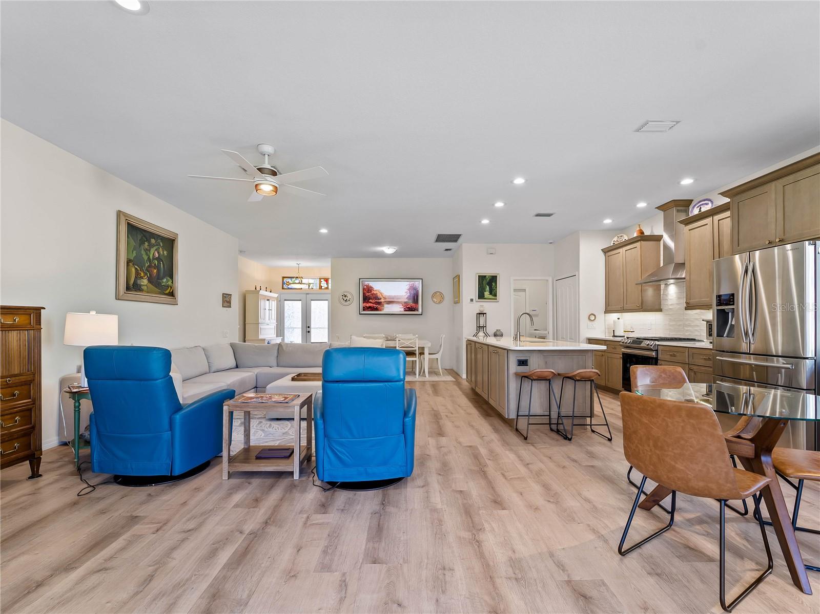 8419 WHISPERING WOODS CT