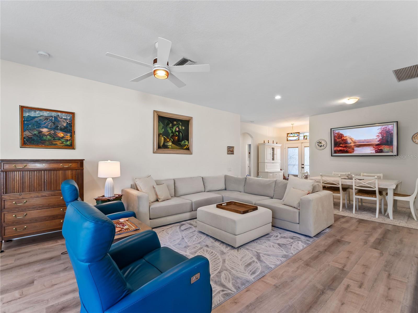 8419 WHISPERING WOODS CT