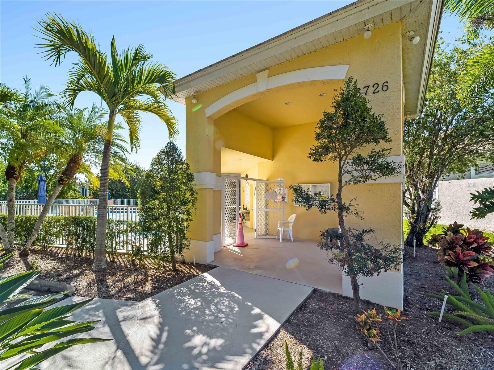 8419 WHISPERING WOODS CT