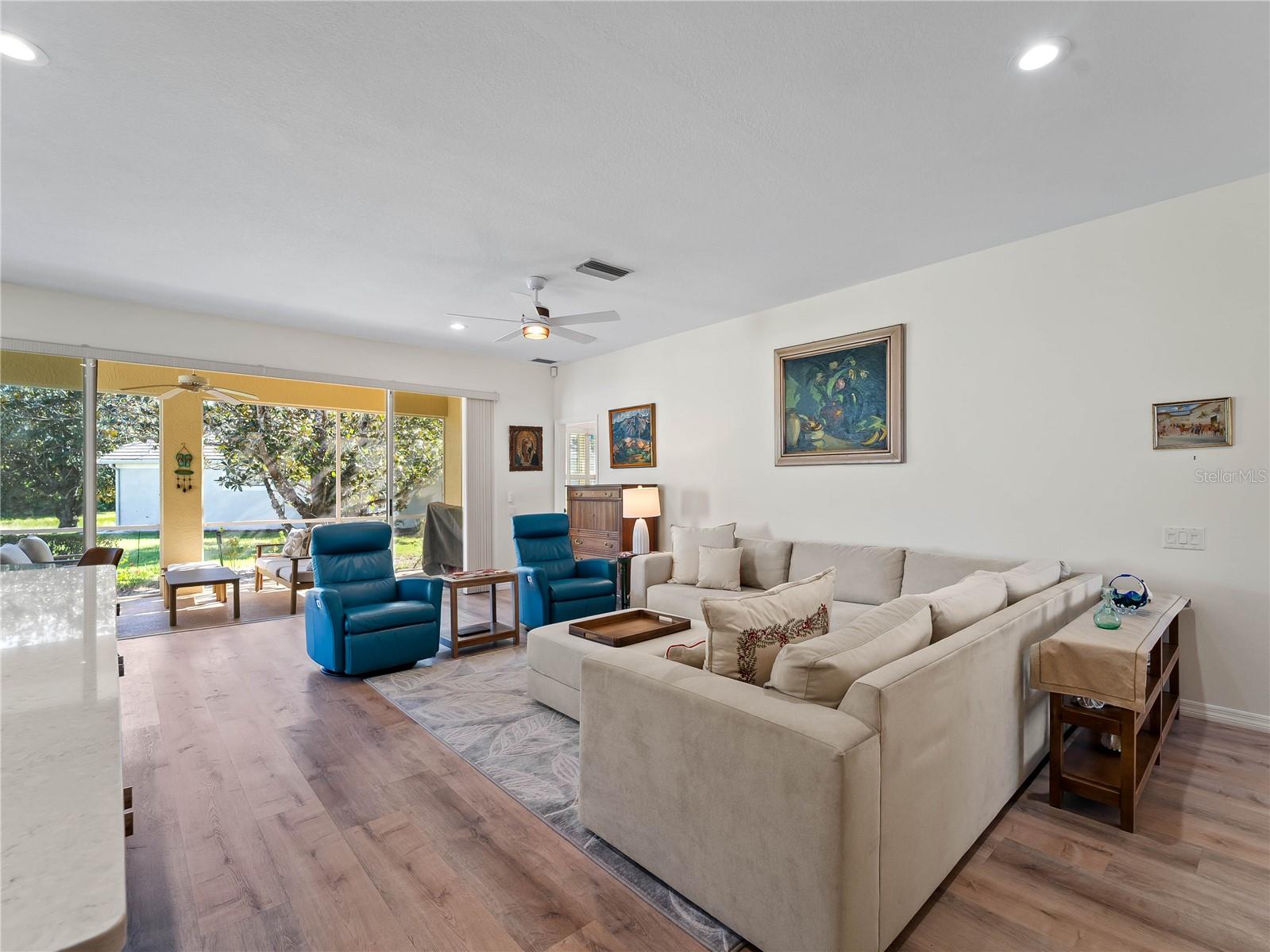 8419 WHISPERING WOODS CT