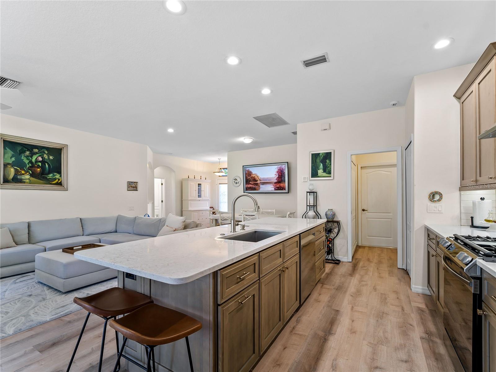 8419 WHISPERING WOODS CT