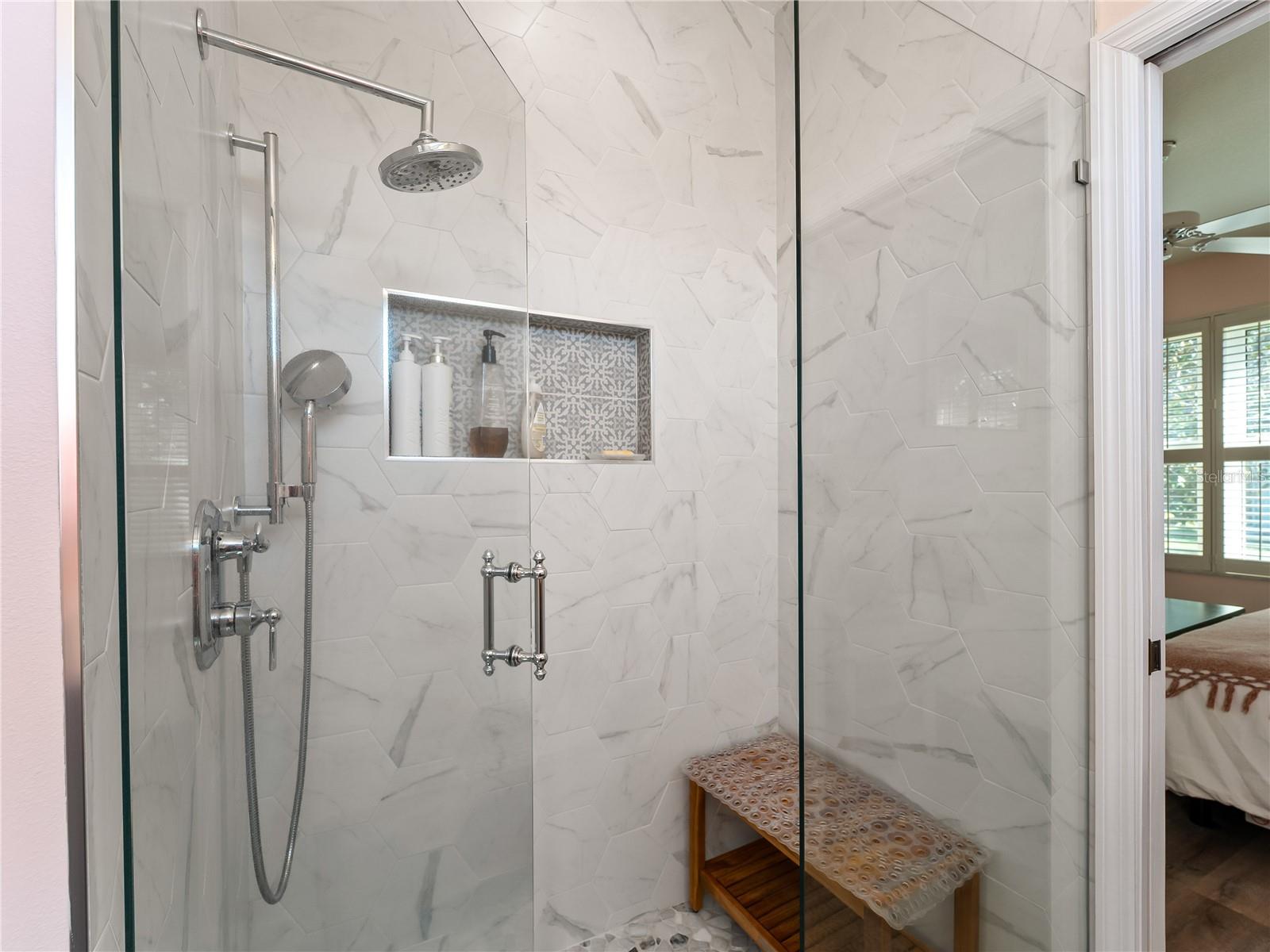 8419 WHISPERING WOODS CT