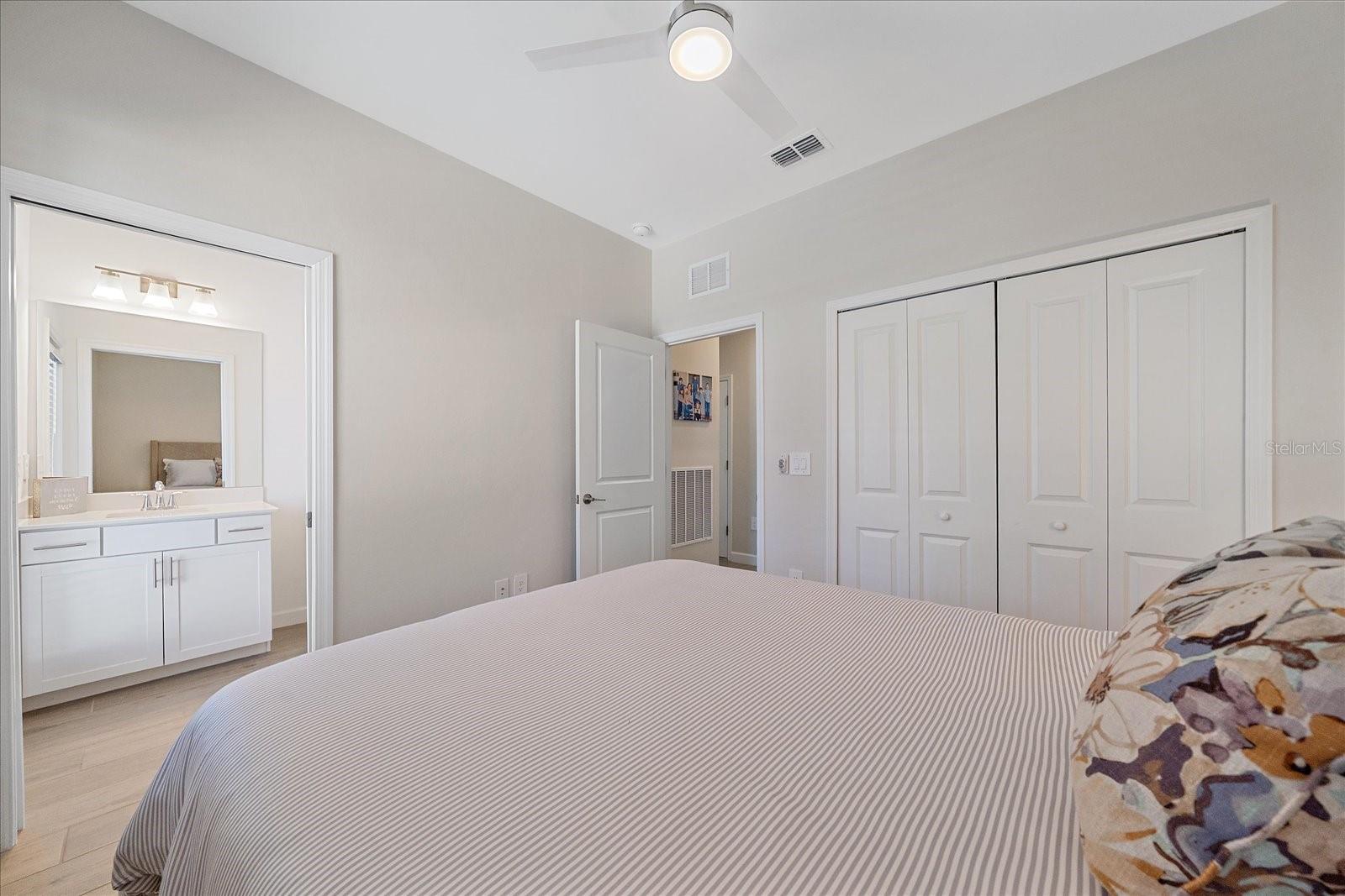 14904 SERENE SHORES LOOP