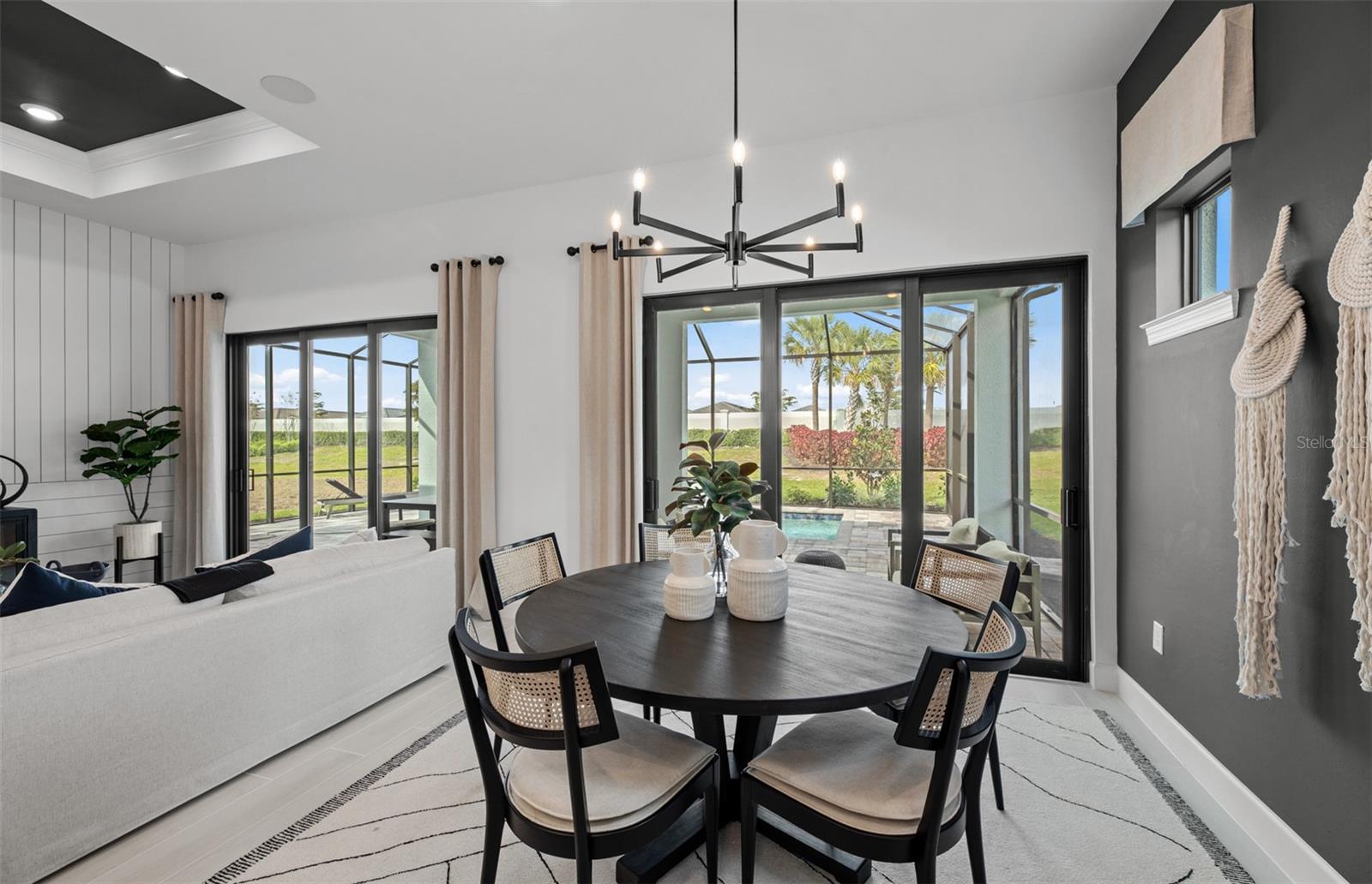 6059 SAWGRASS LAKE CT