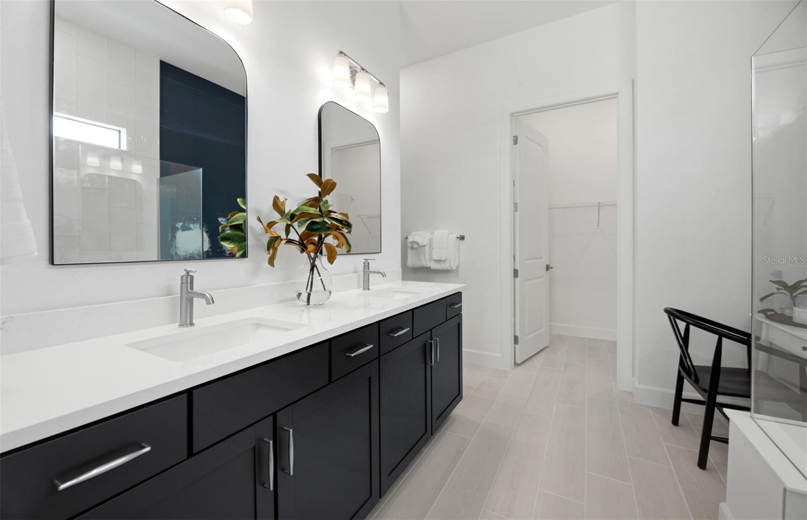 6059 SAWGRASS LAKE CT