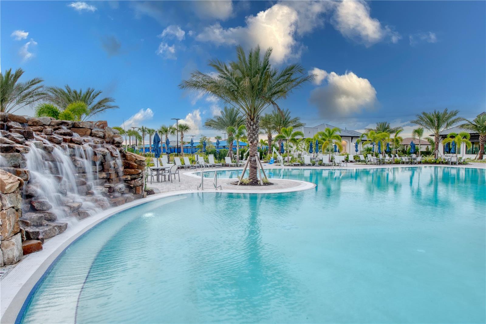 6059 SAWGRASS LAKE CT