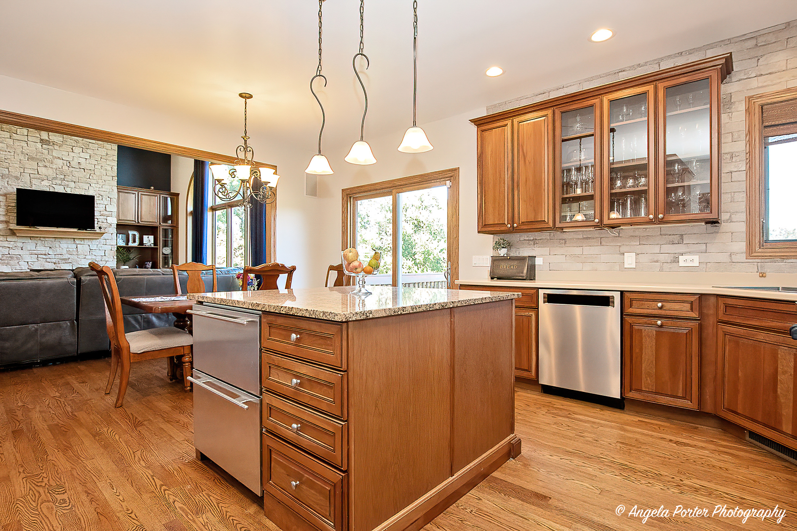 3414 Forest Ridge Drive