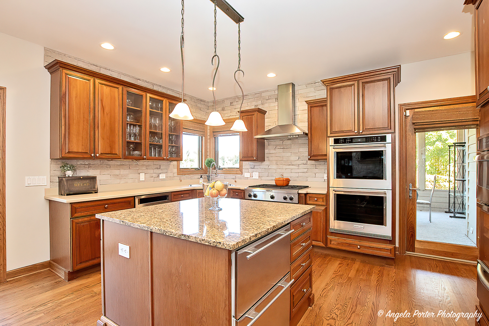 3414 Forest Ridge Drive