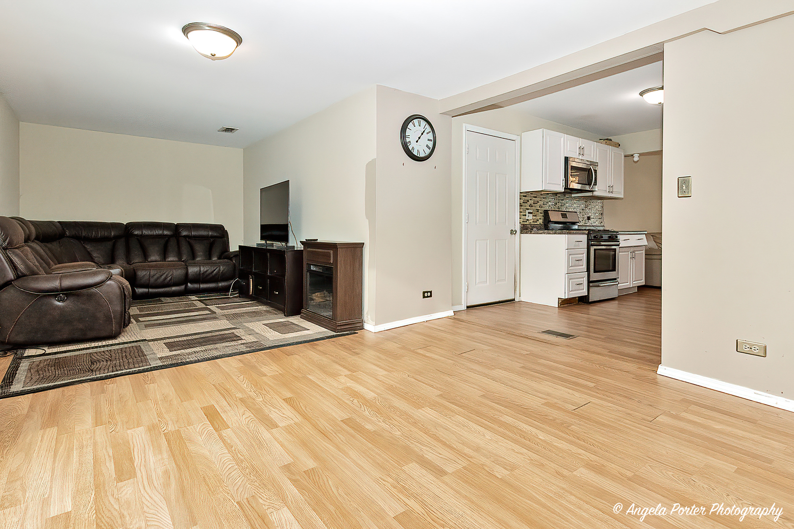 3011 Mourine Lane