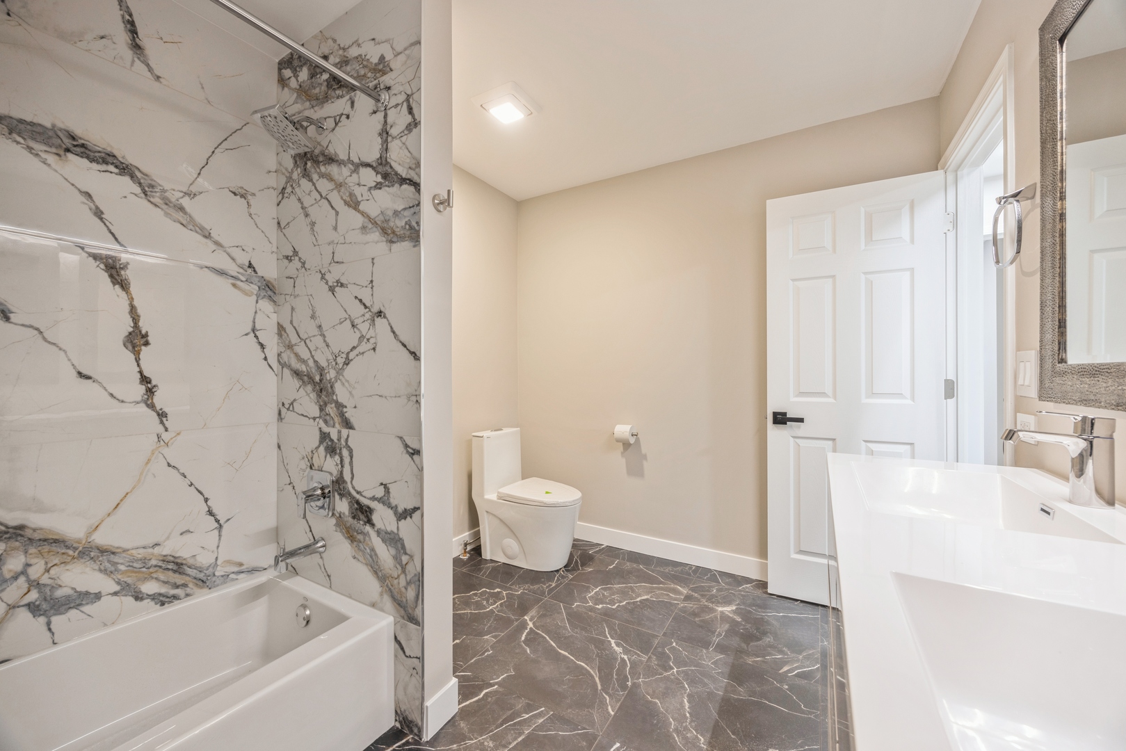 1350 Essex Street Unit: 1350