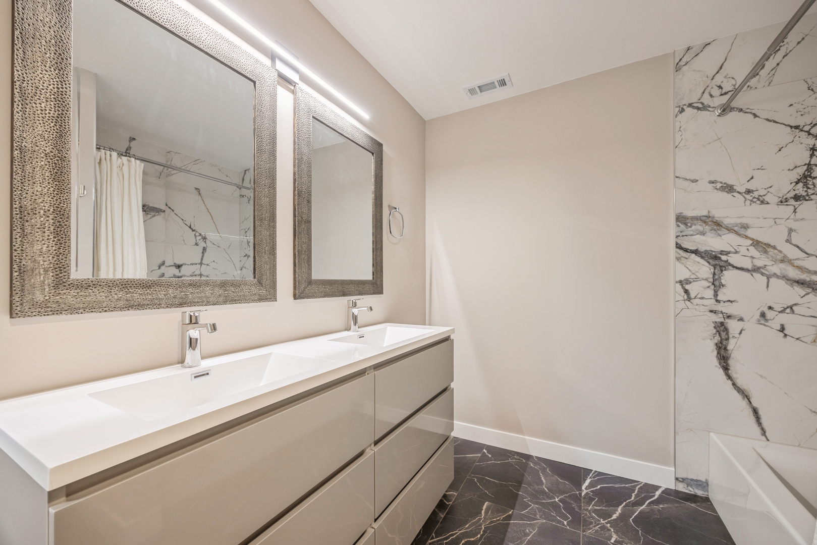 1350 Essex Street Unit: 1350