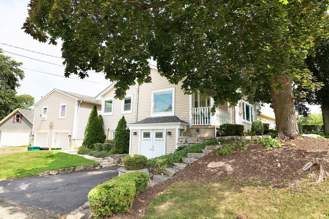 100 E Grand Avenue