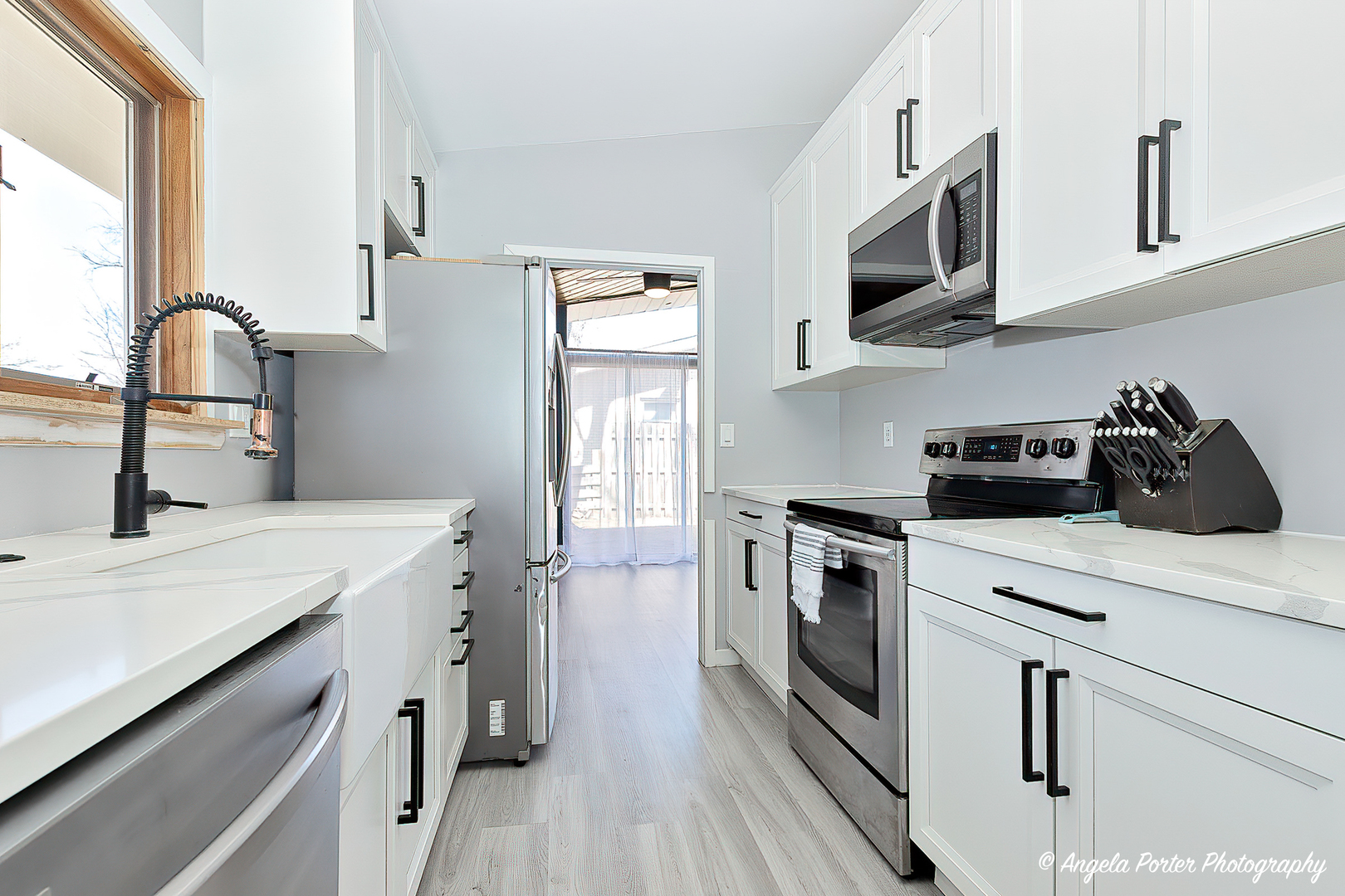 10105 William Street