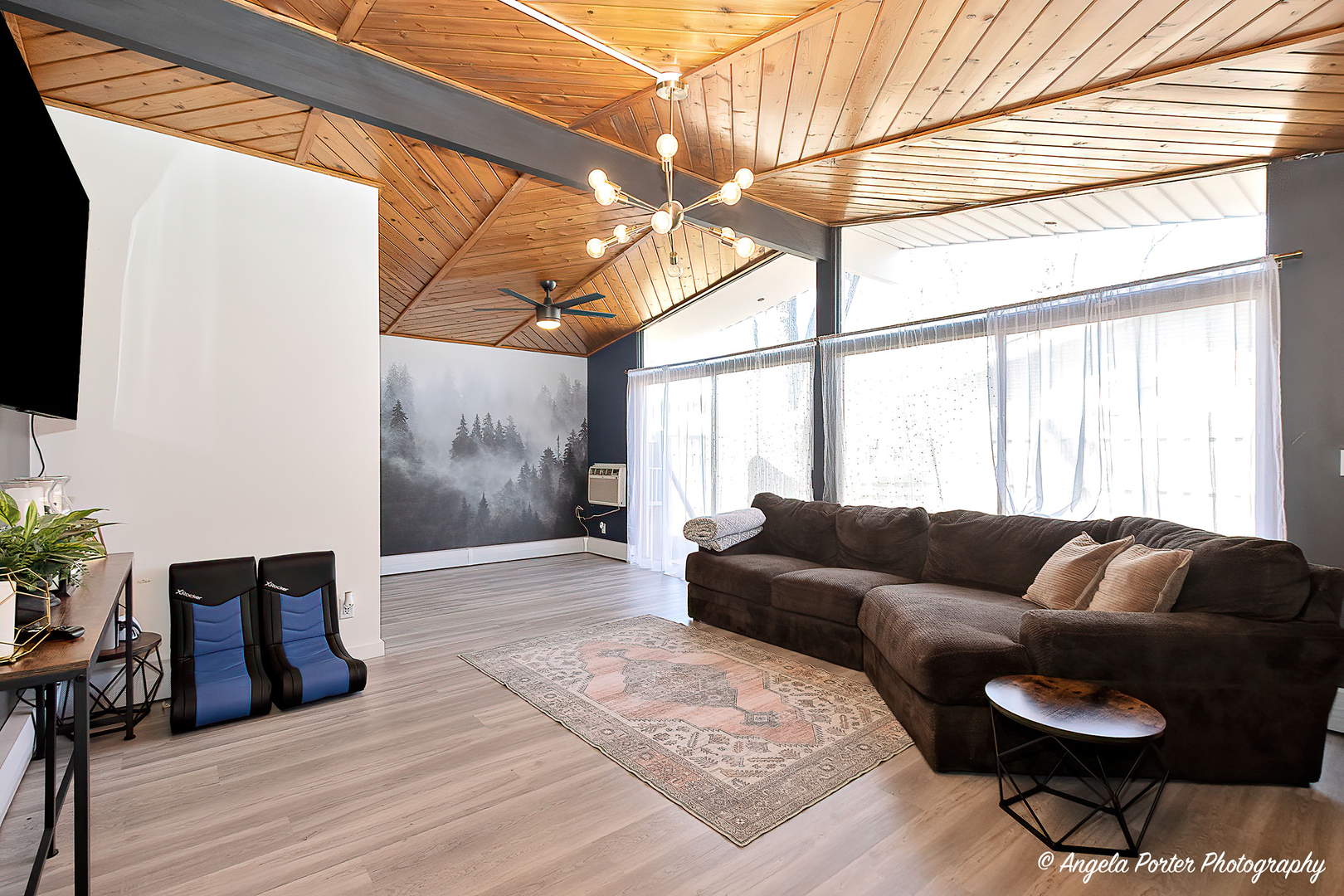 10105 William Street