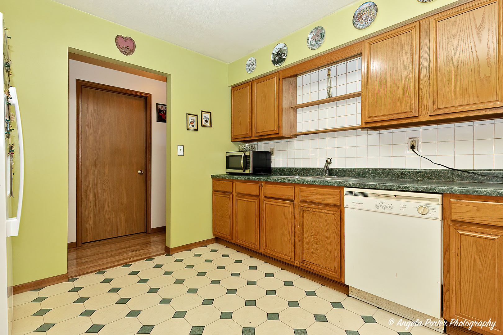 140 Shadowbrook Drive
