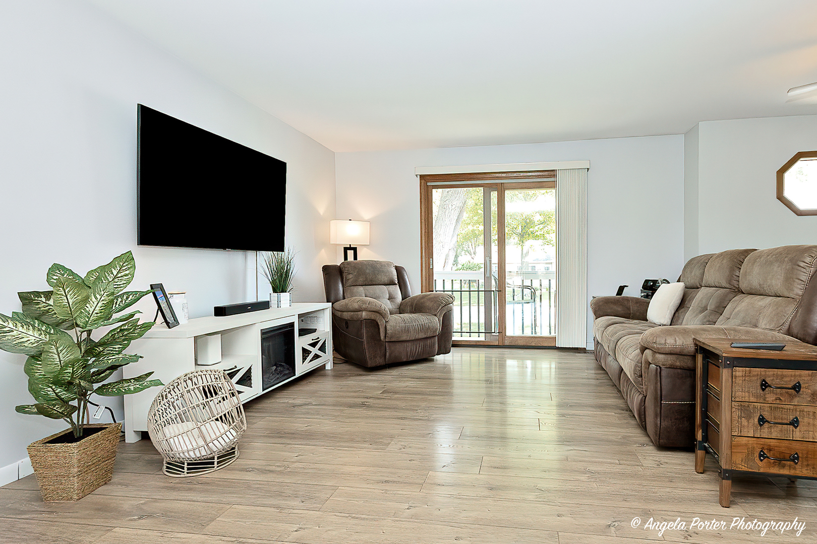 1503 Channel Beach Avenue