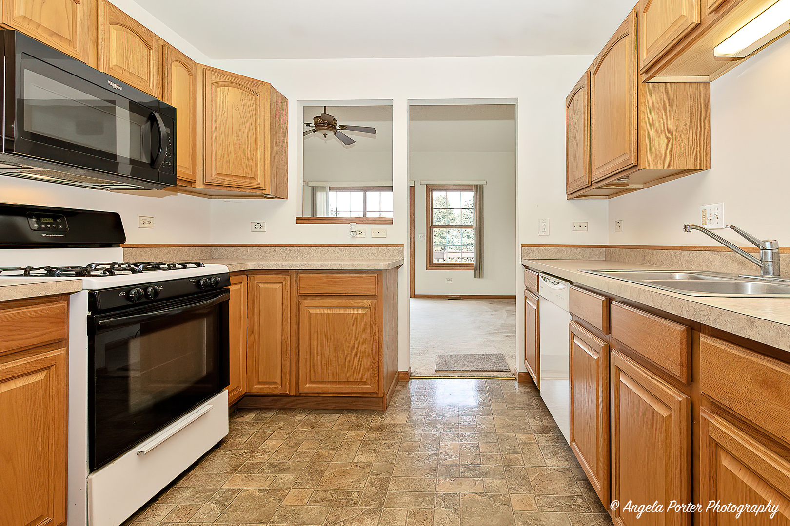 5832 Fieldstone Trail
