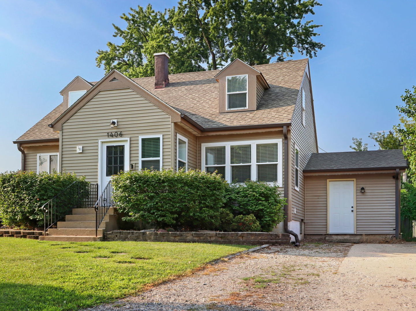 1406 Channel Beach Avenue
