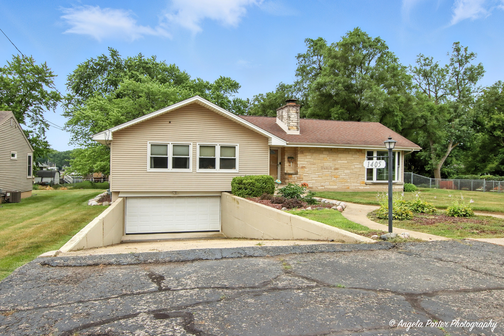 1405 Bayview Drive