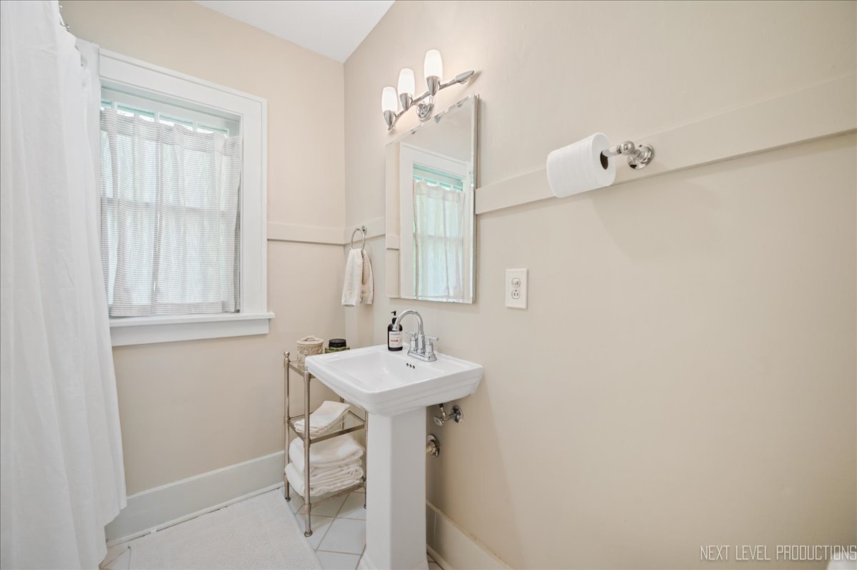 625 S 5th Street